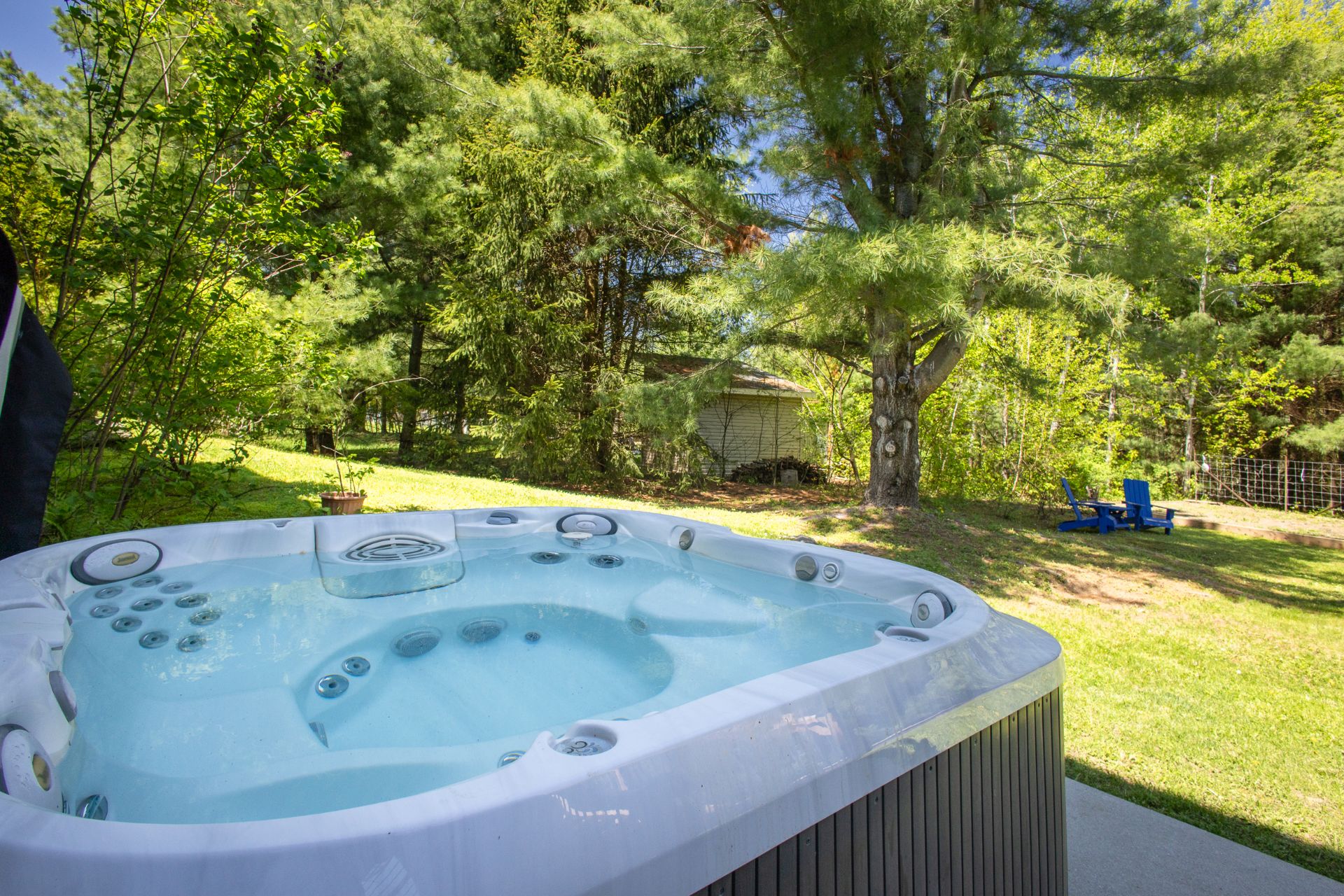 Hot tub