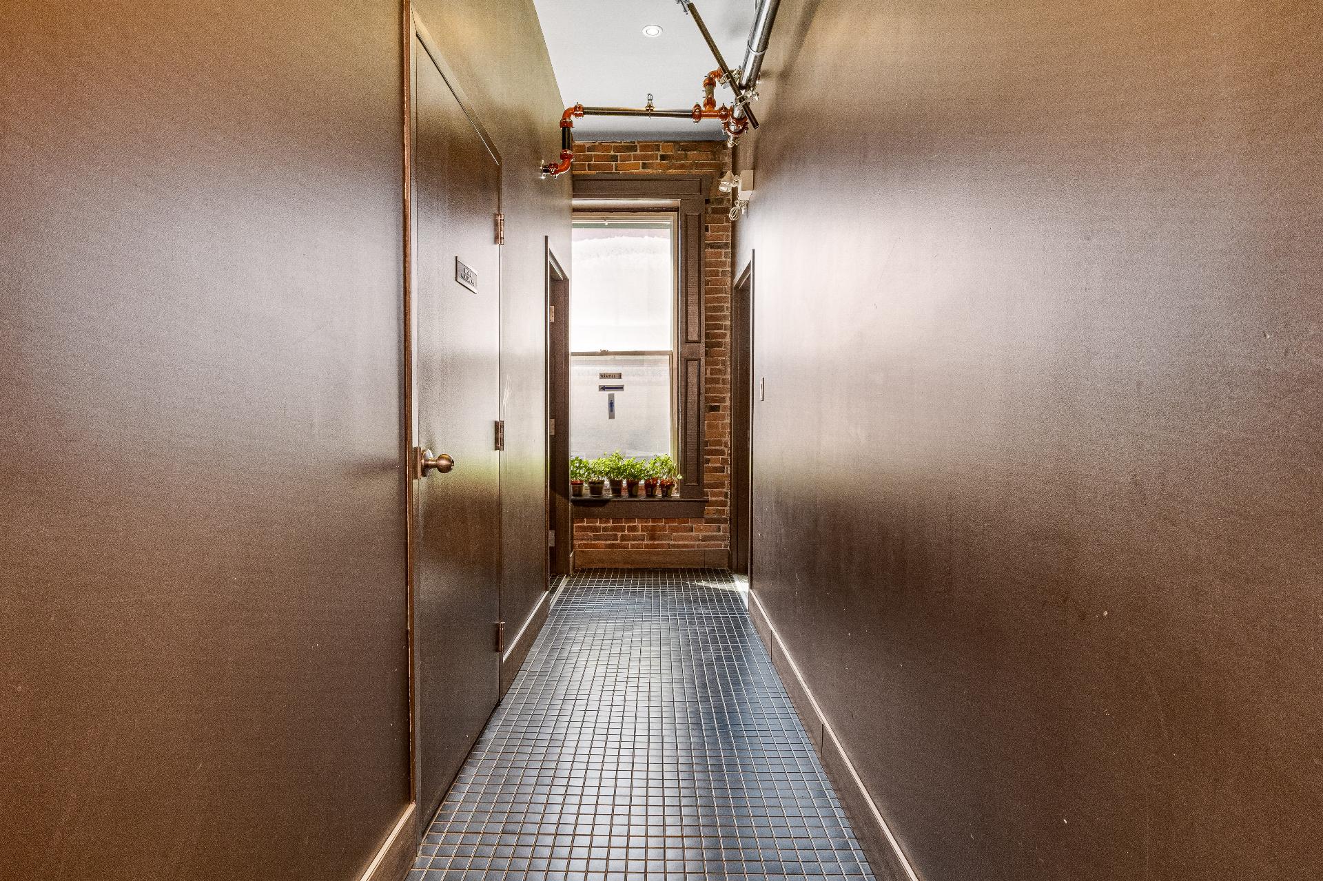 PASAGEWAY