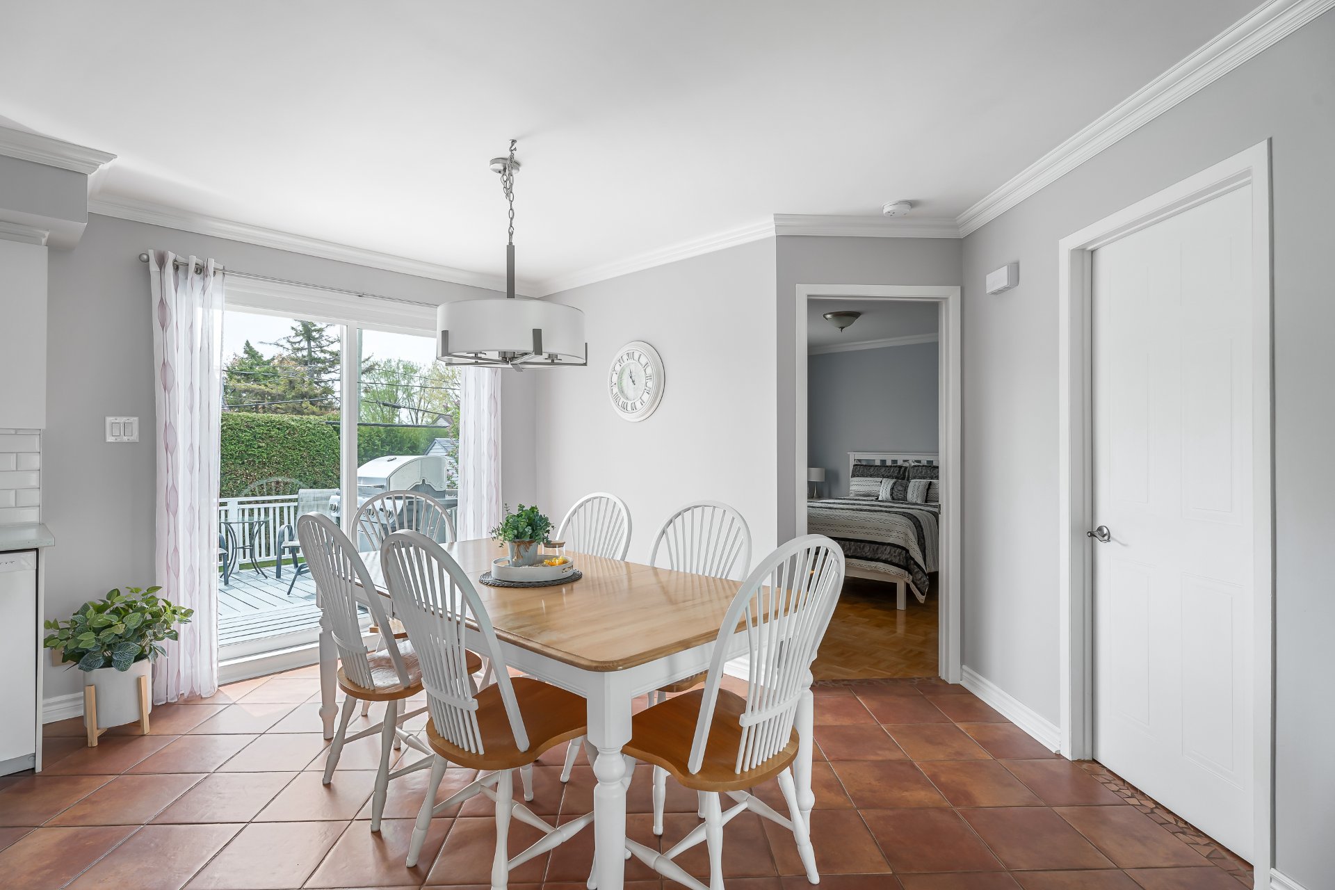 Photo - Dining room
