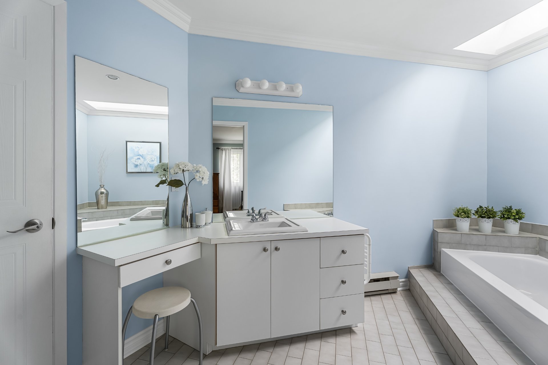 Photo - Bathroom