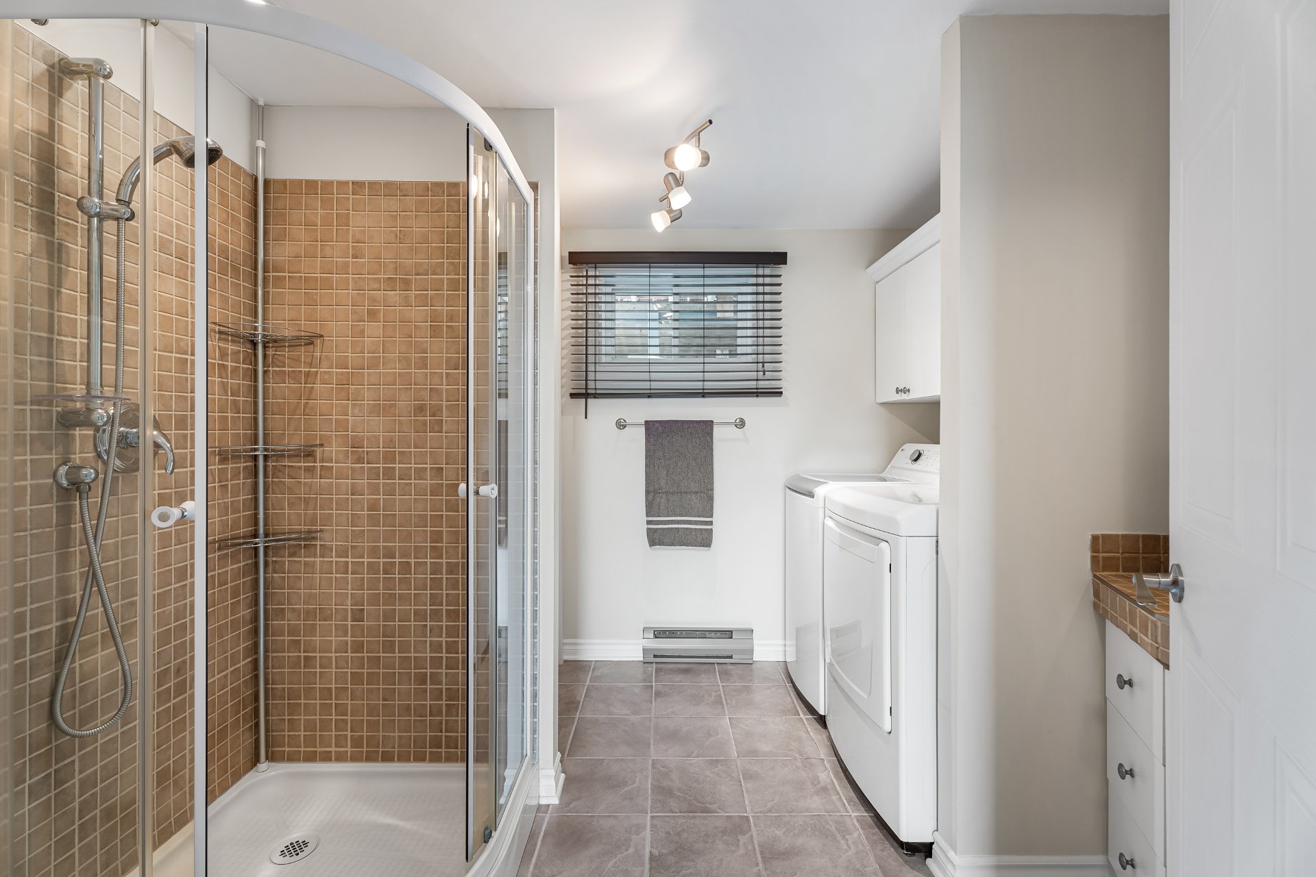 Photo - Bathroom