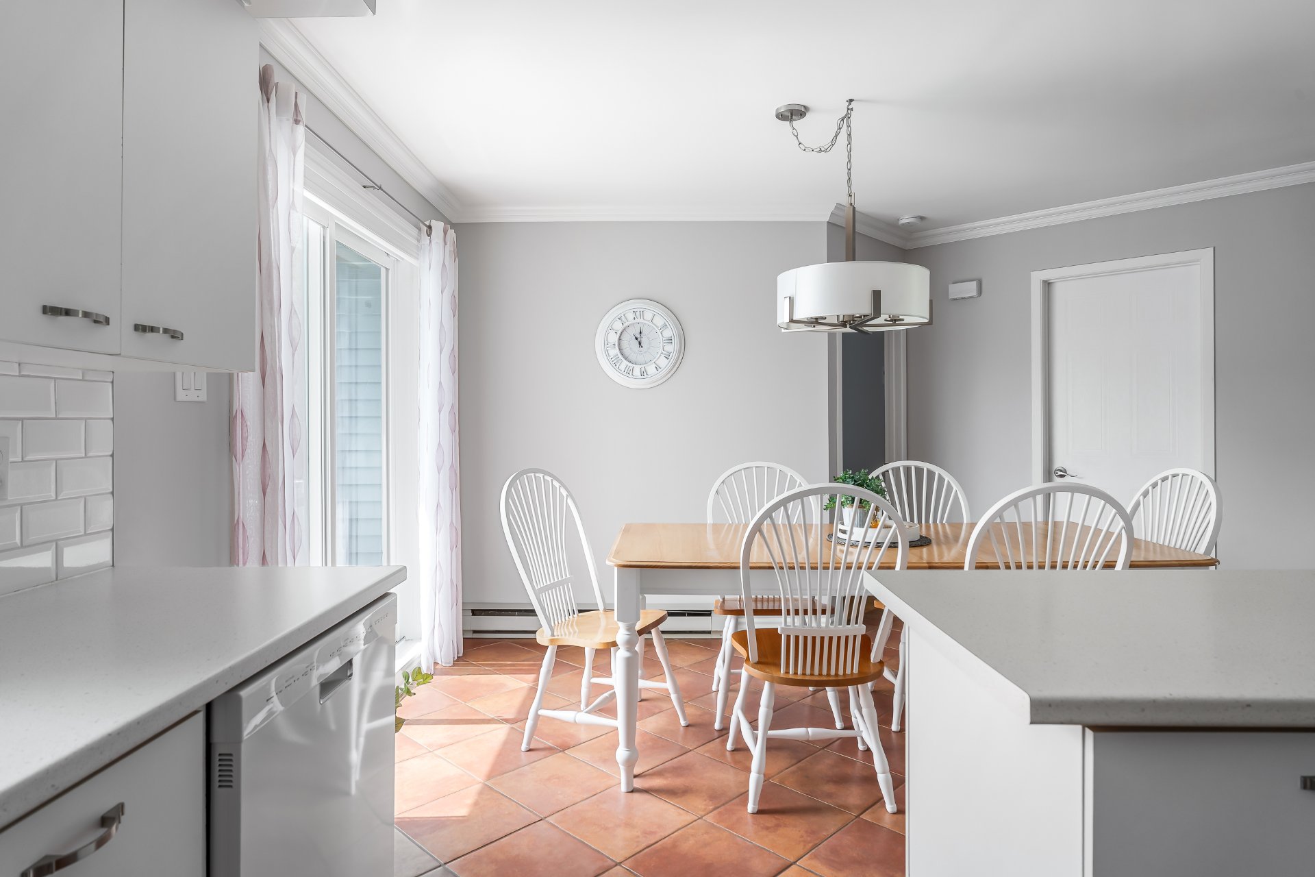 Photo - Dining room