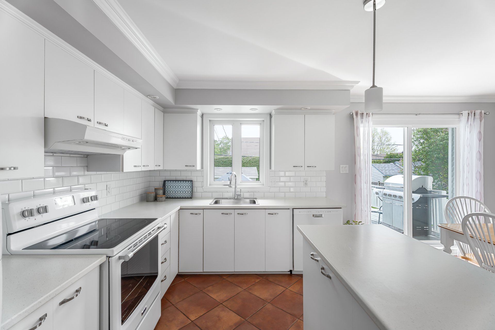 Photo - Kitchen