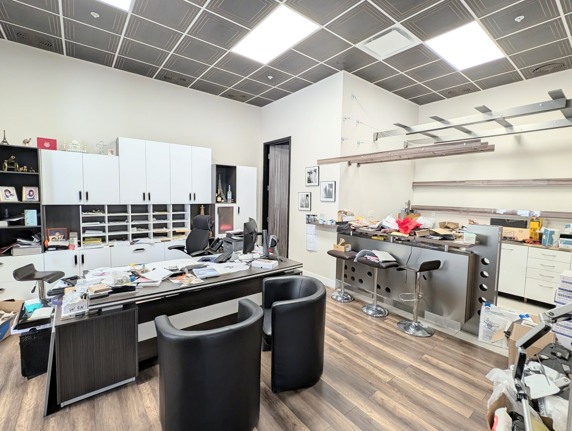 Photo - Office