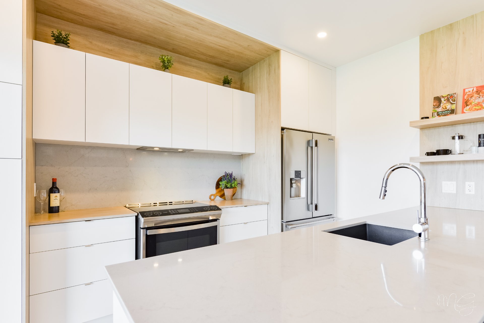Photo - Kitchen