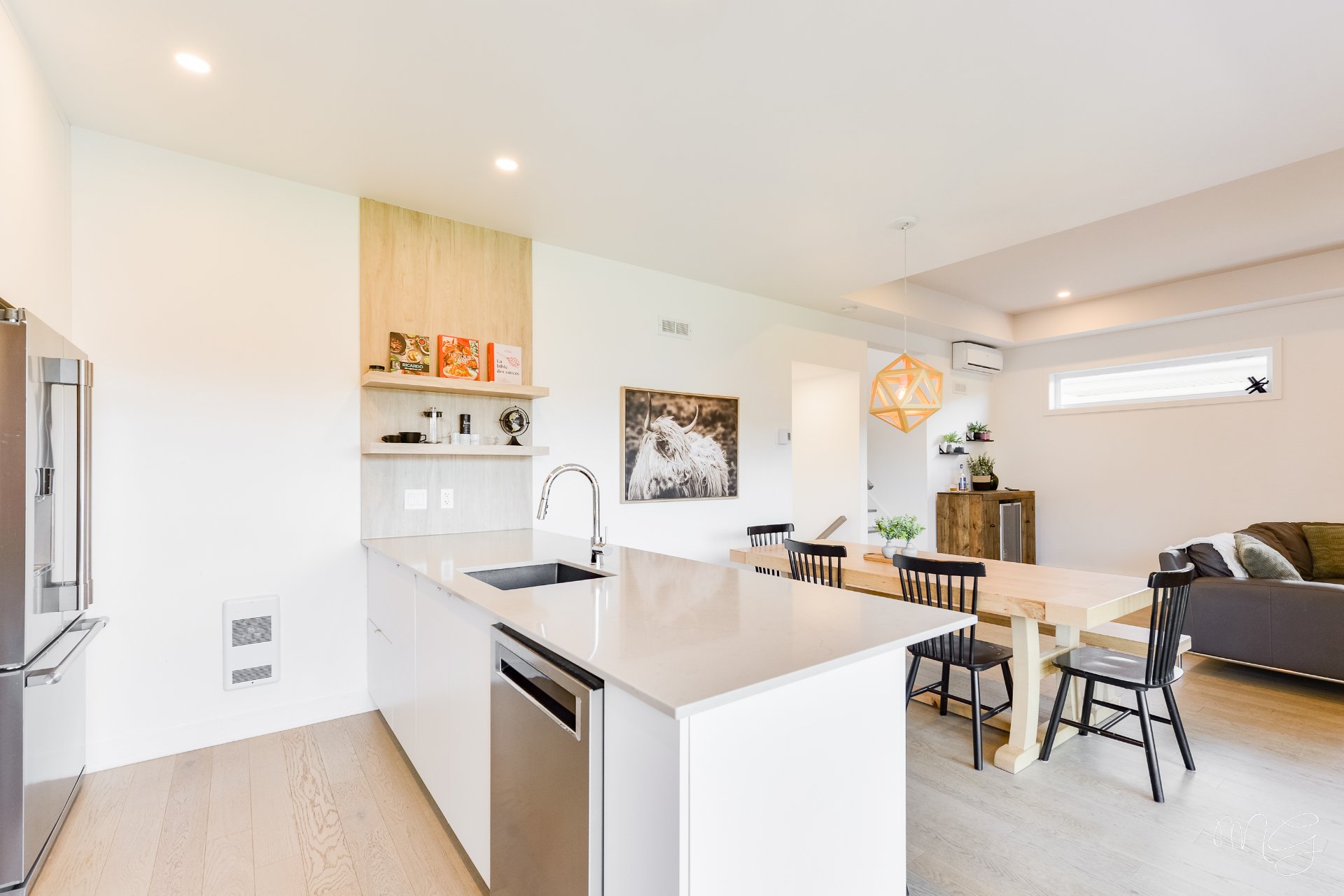 Photo - Kitchen
