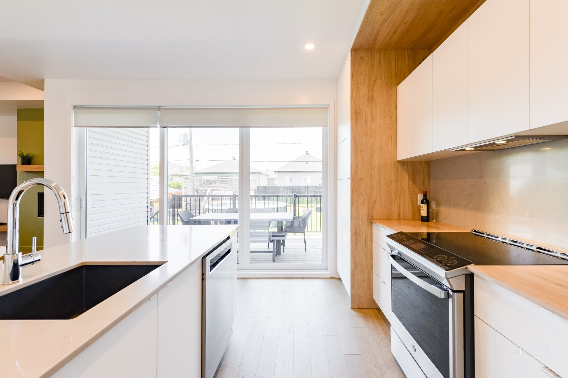 Photo - Kitchen