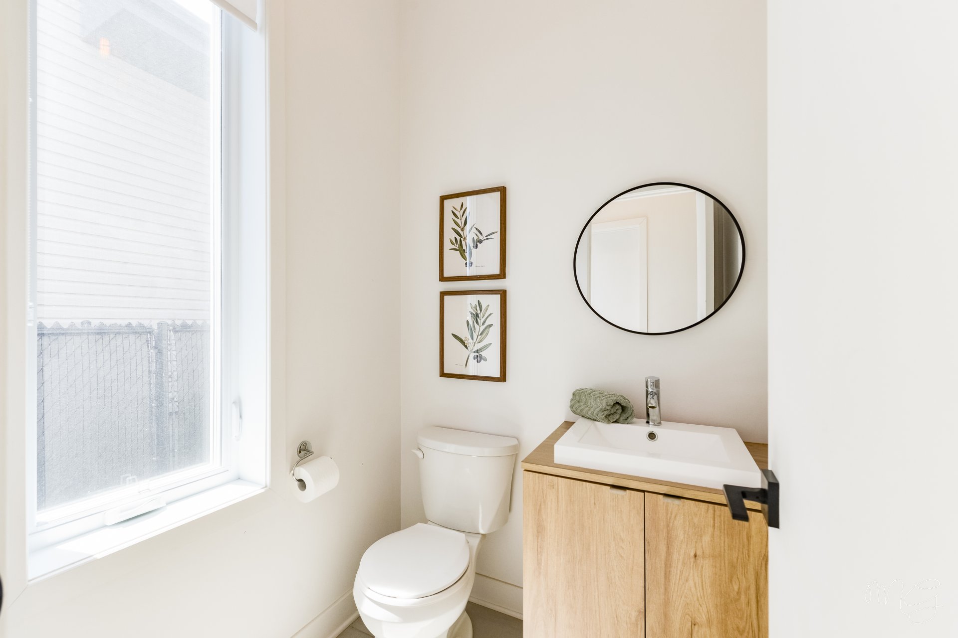 Photo - Washroom