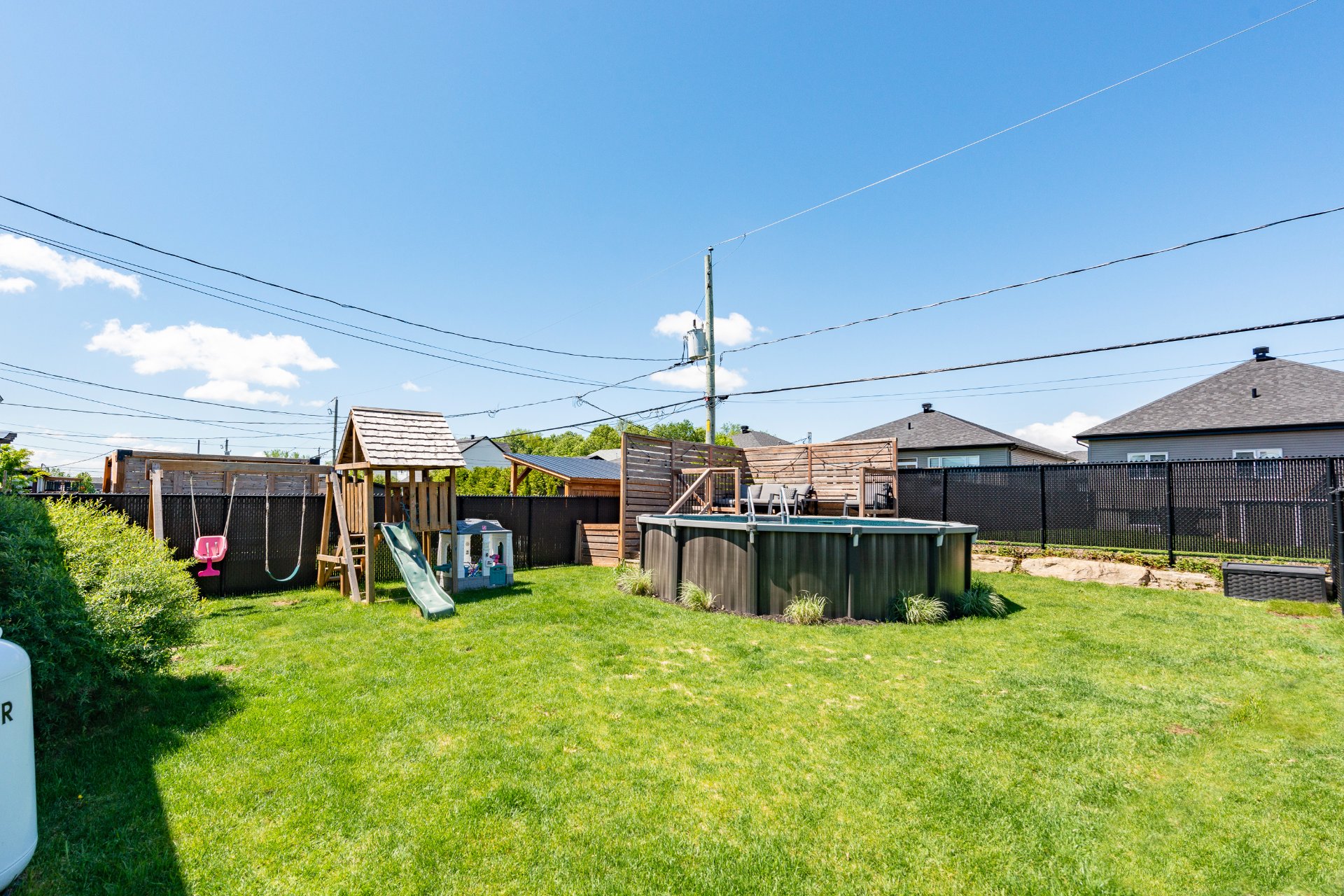 Photo - Backyard