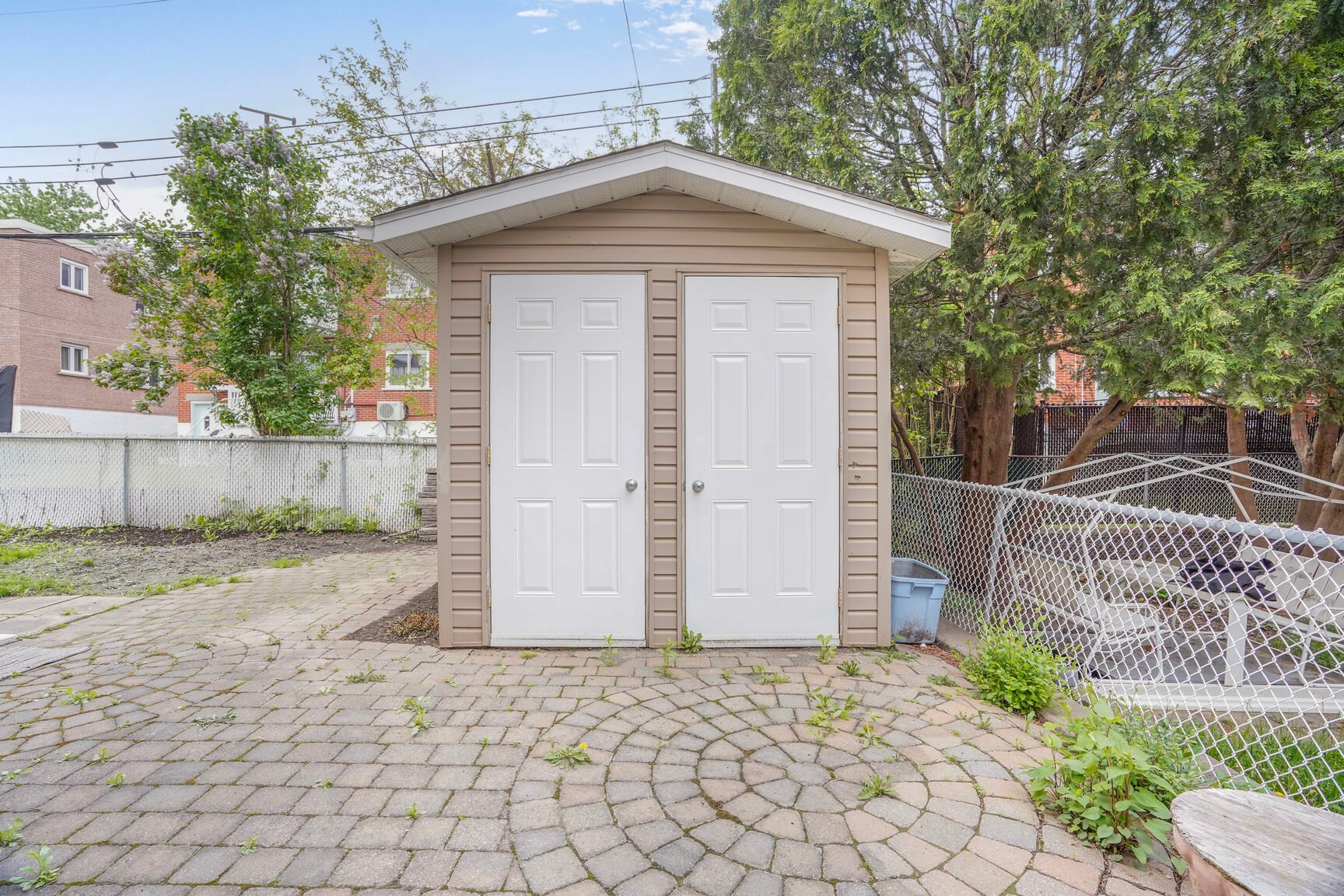 Shed