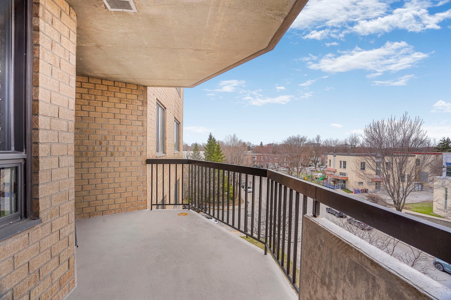 Photo - Balcony