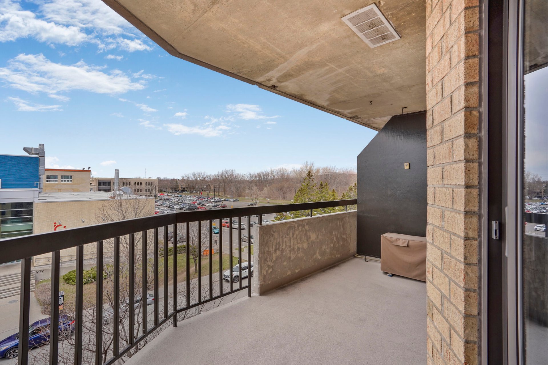 Photo - Balcony