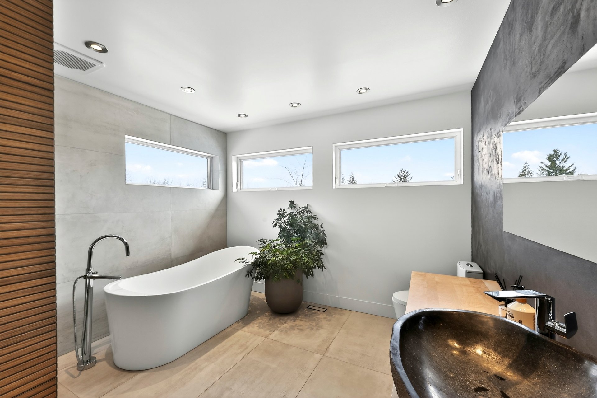 Photo - Salle de bains attenante à la CCP