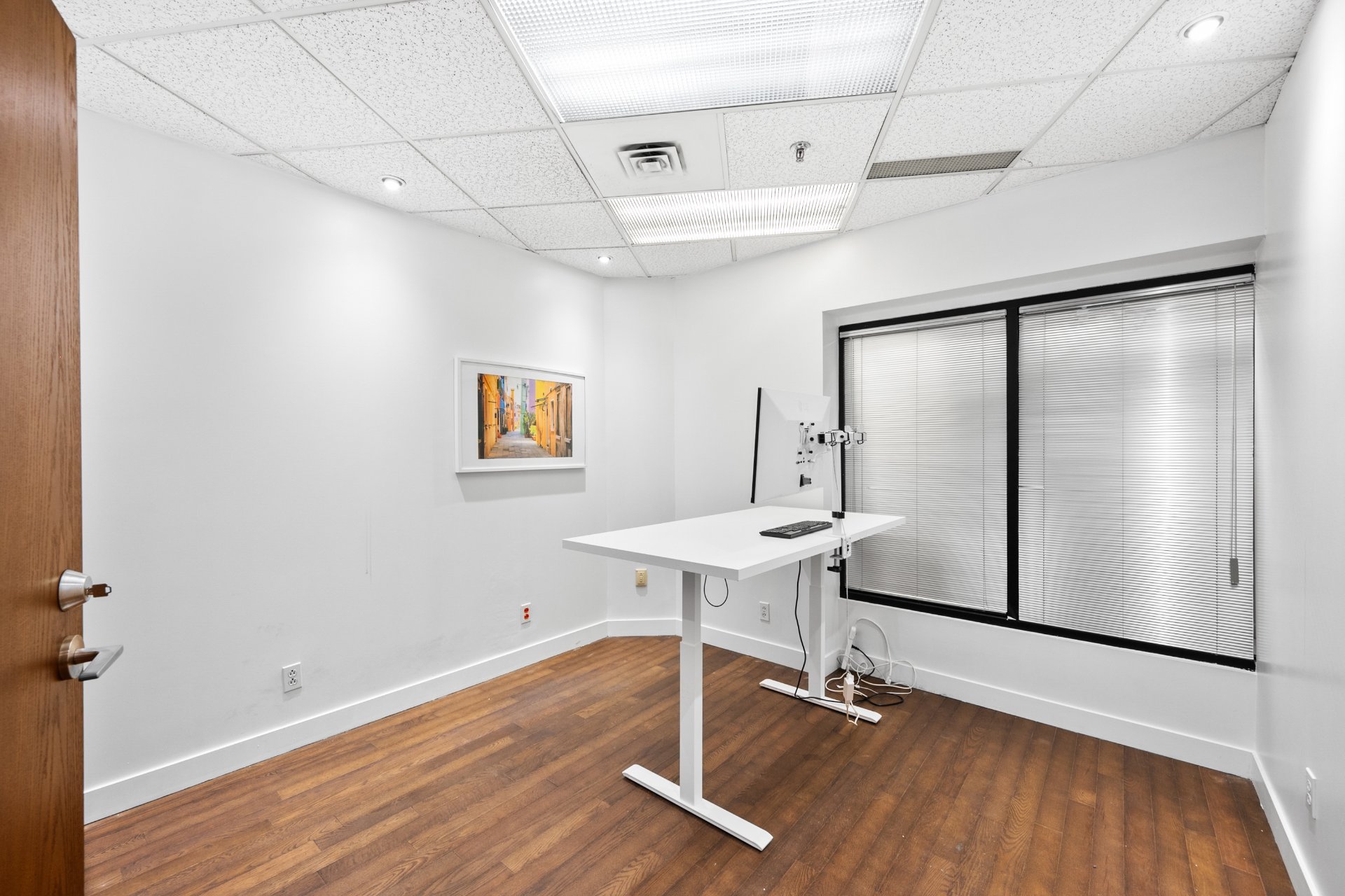 Photo - Office