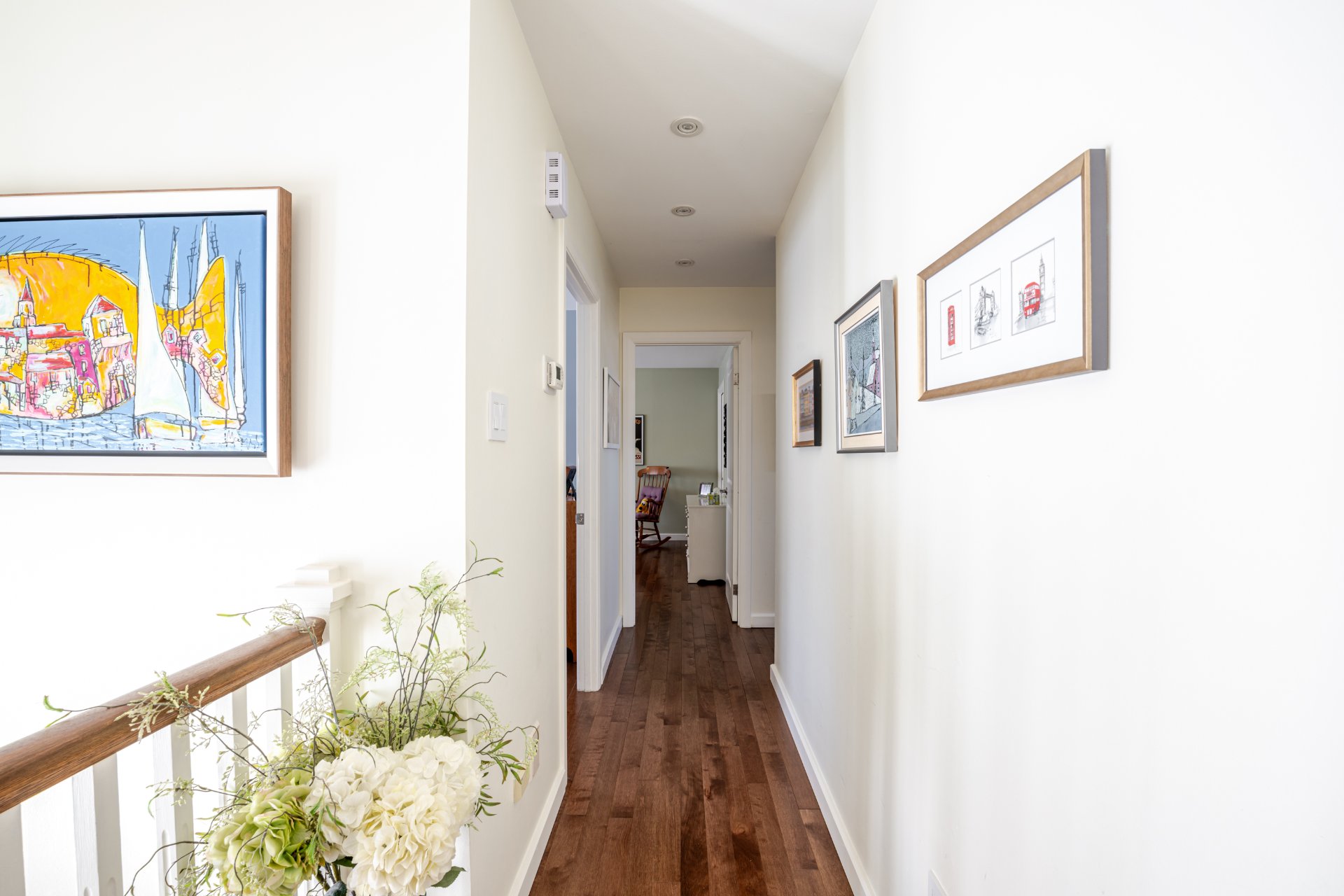 Photo - PASAGEWAY