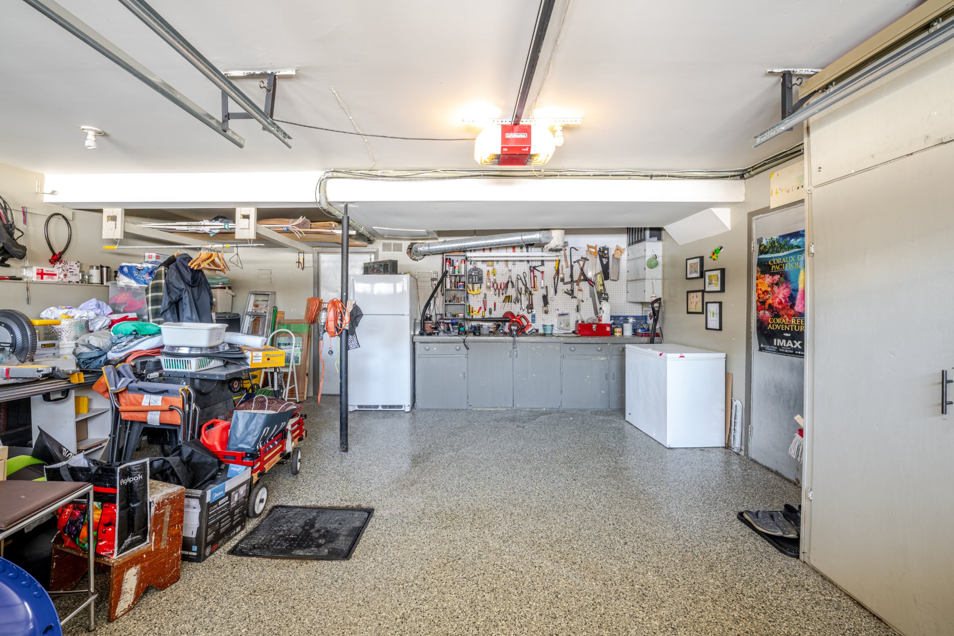 Photo - Garage