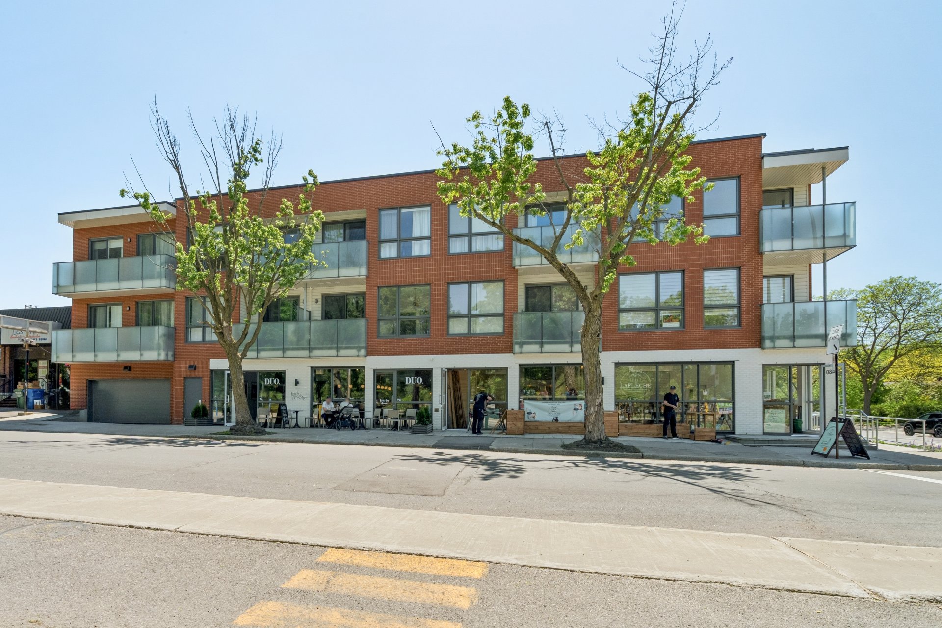 Photo - Façade