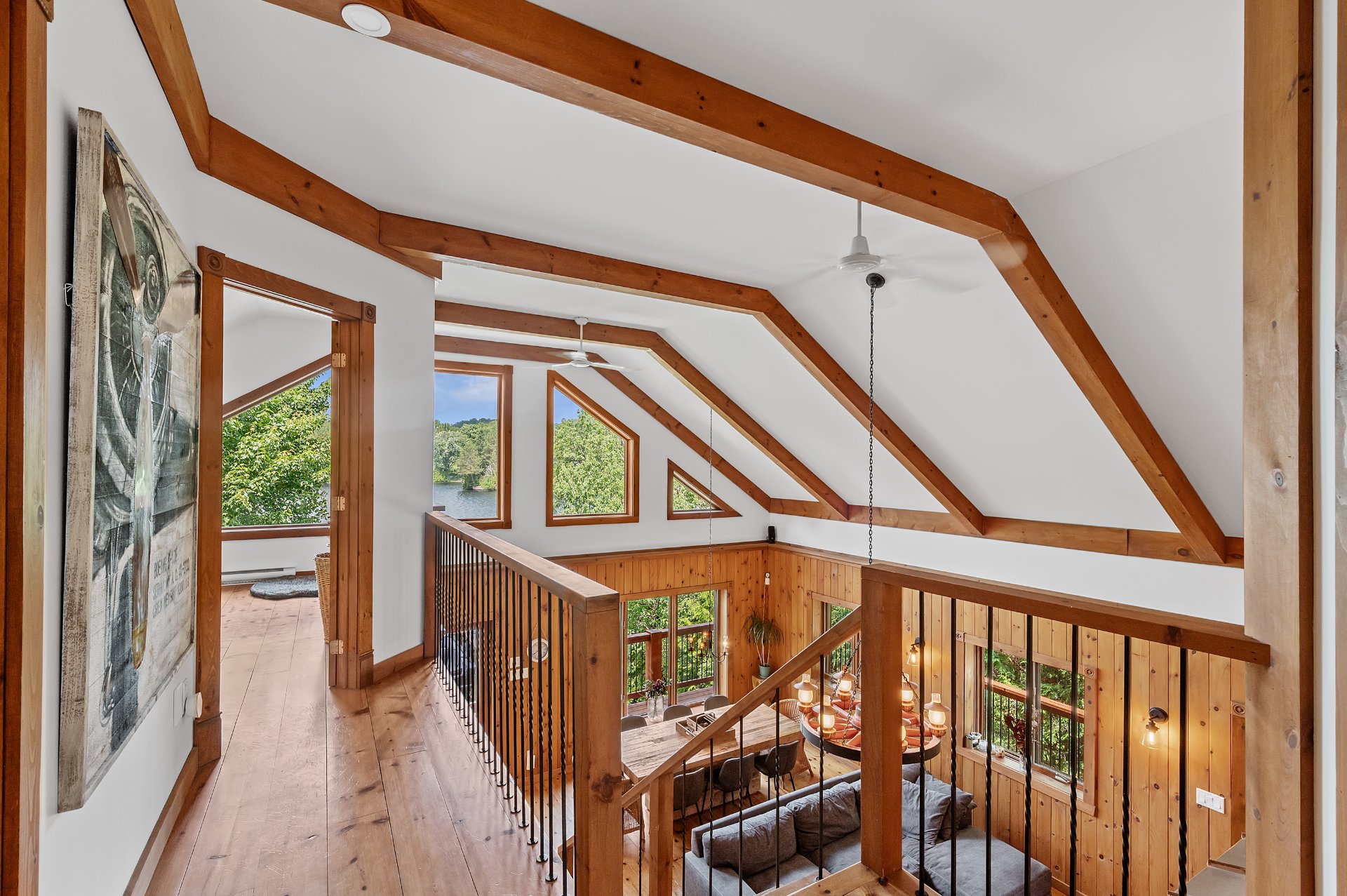Photo - Mezzanine