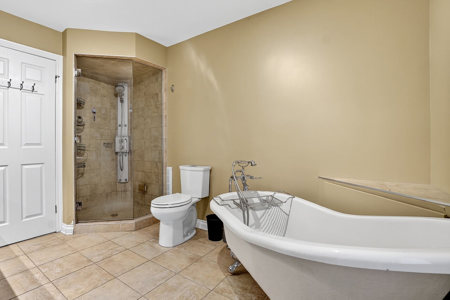 Salle de bains attenante à la CCP