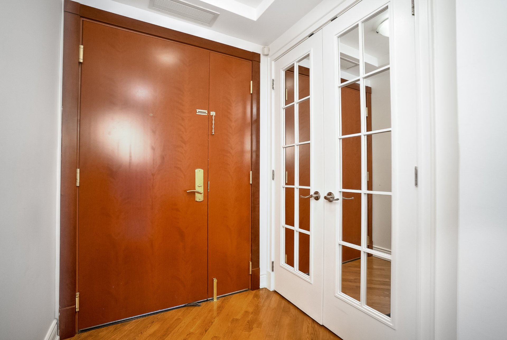 Photo - Hallway