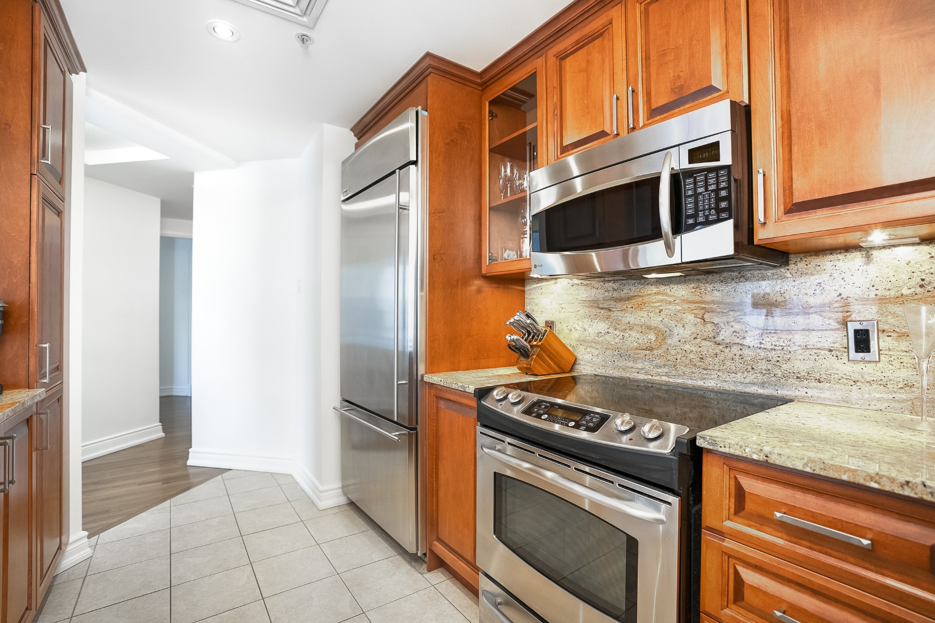 Photo - Kitchen