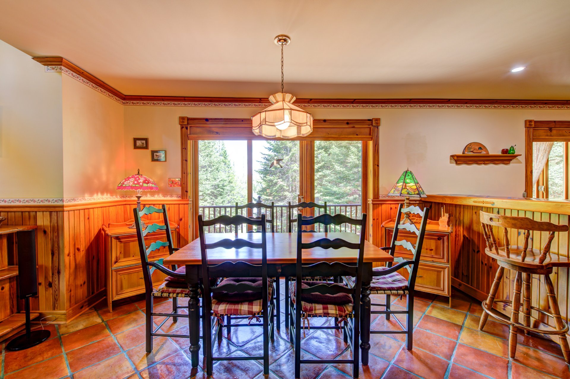 Photo - Dining room