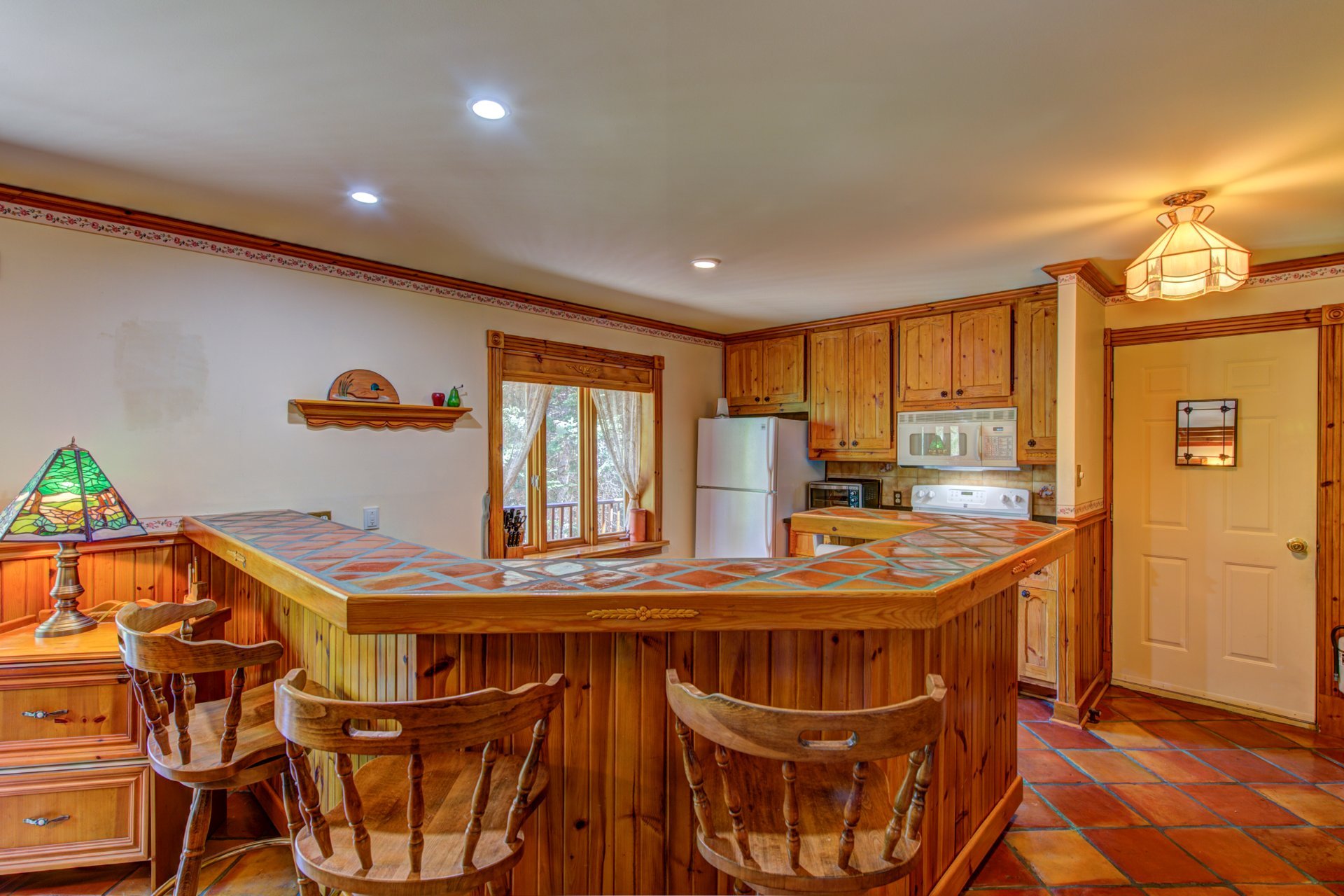 Photo - Kitchen
