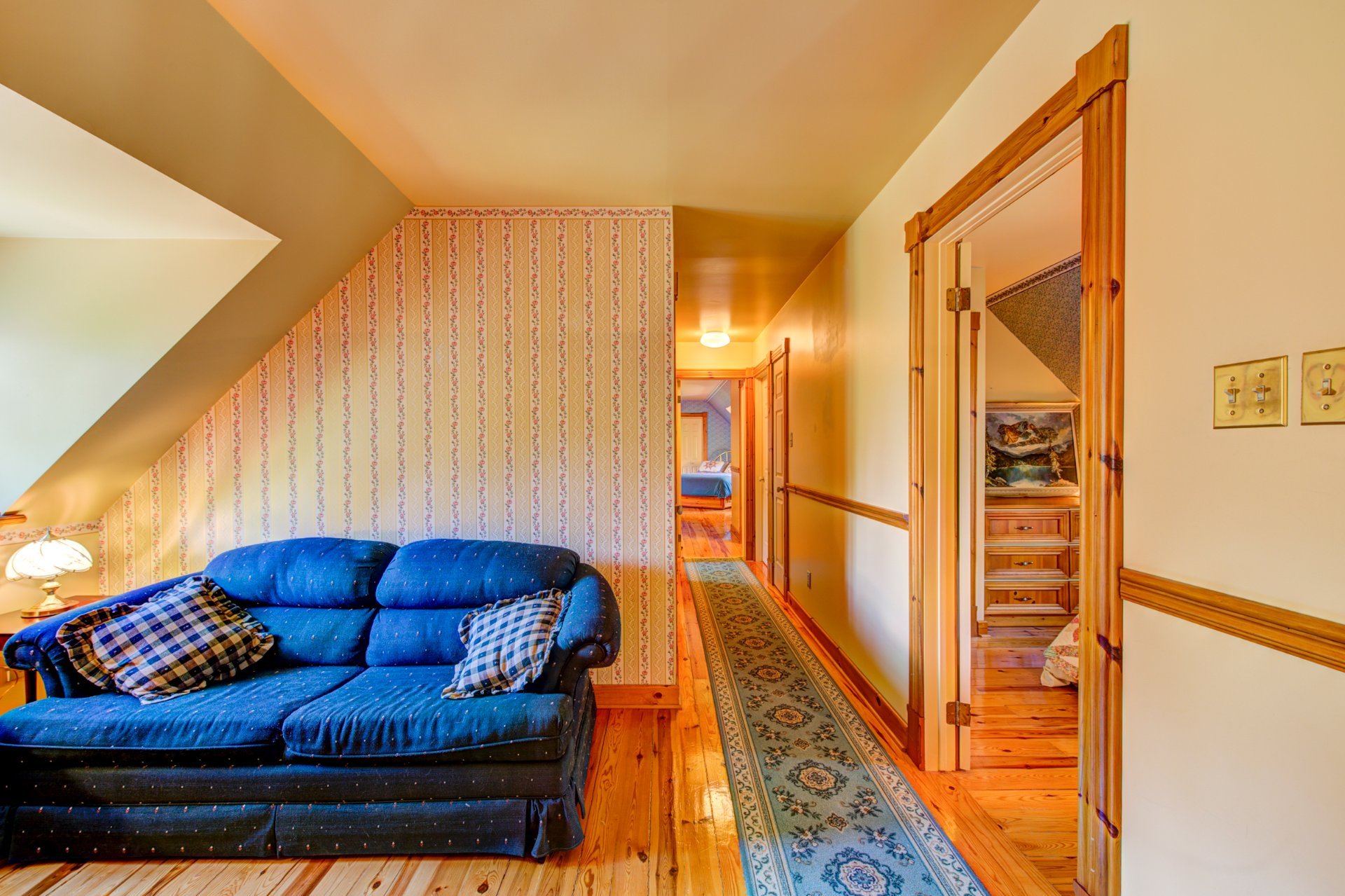 Photo - Mezzanine