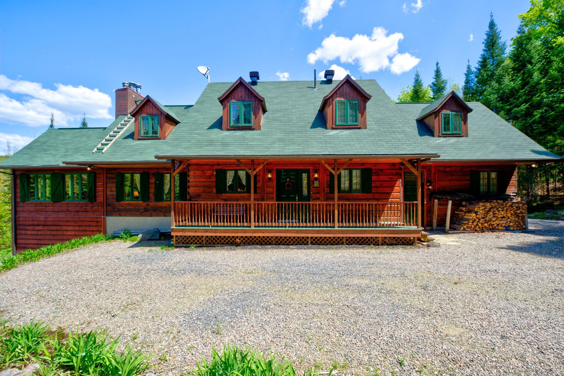 Photo - Frontage