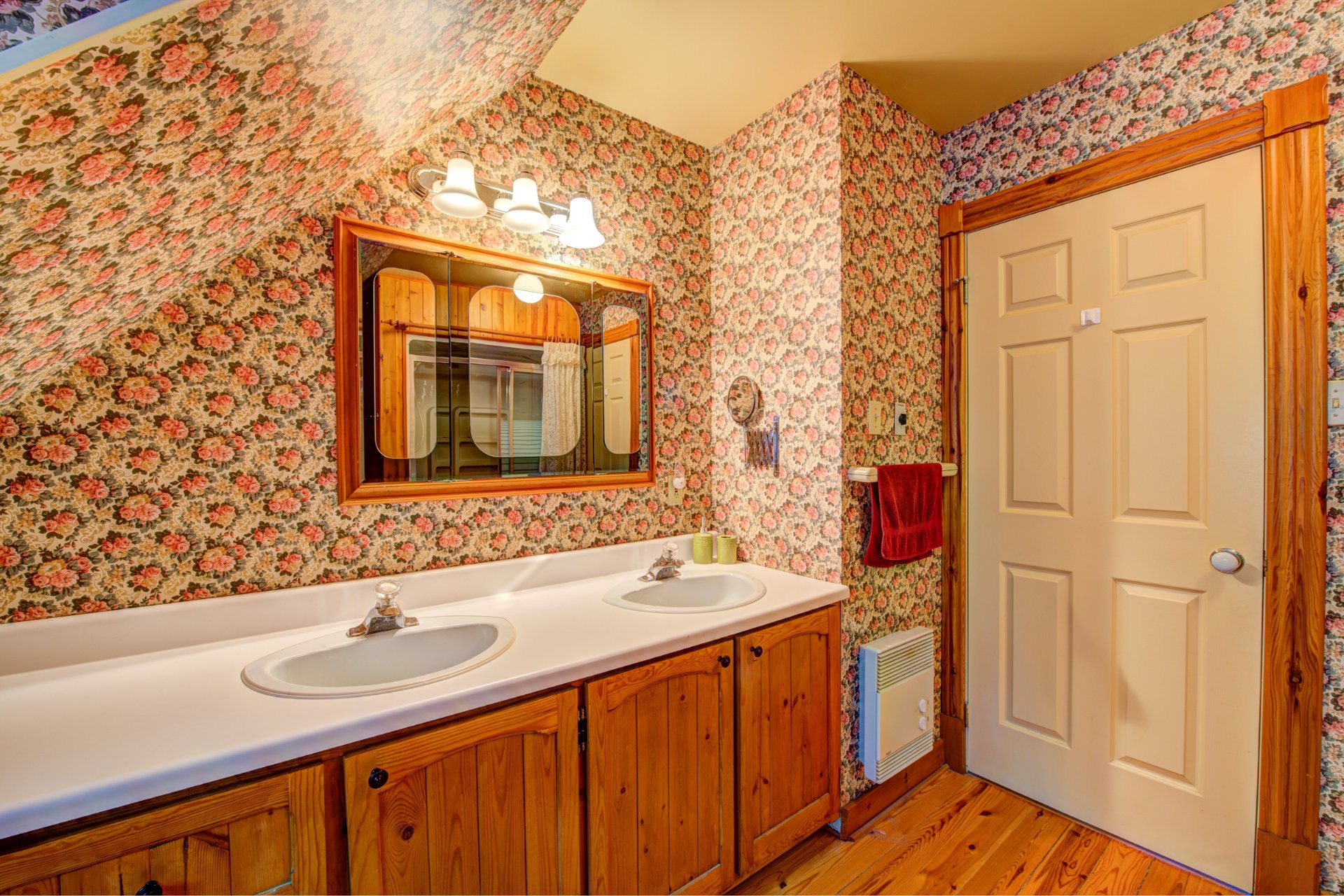 Photo - Bathroom