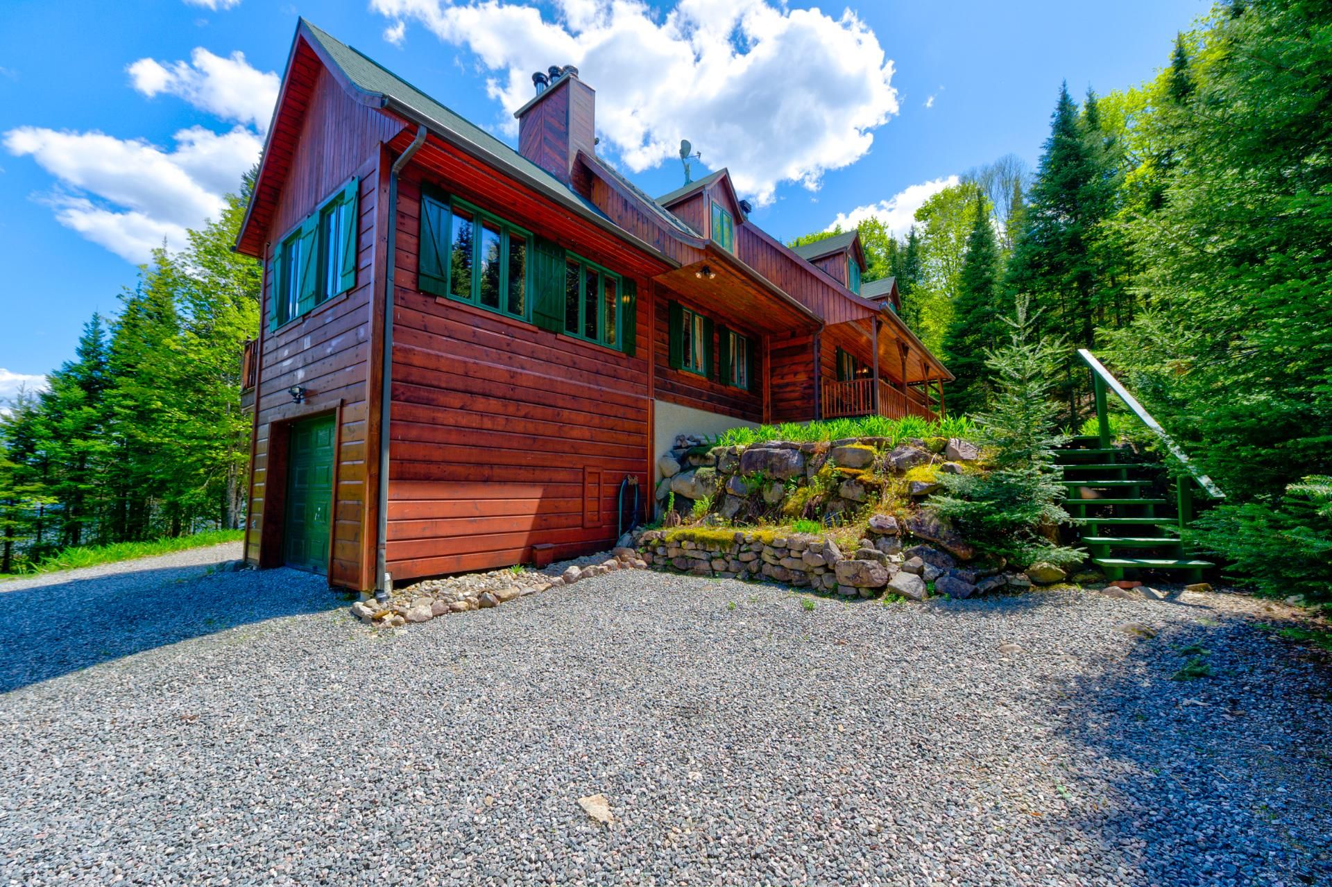 Photo - Exterior