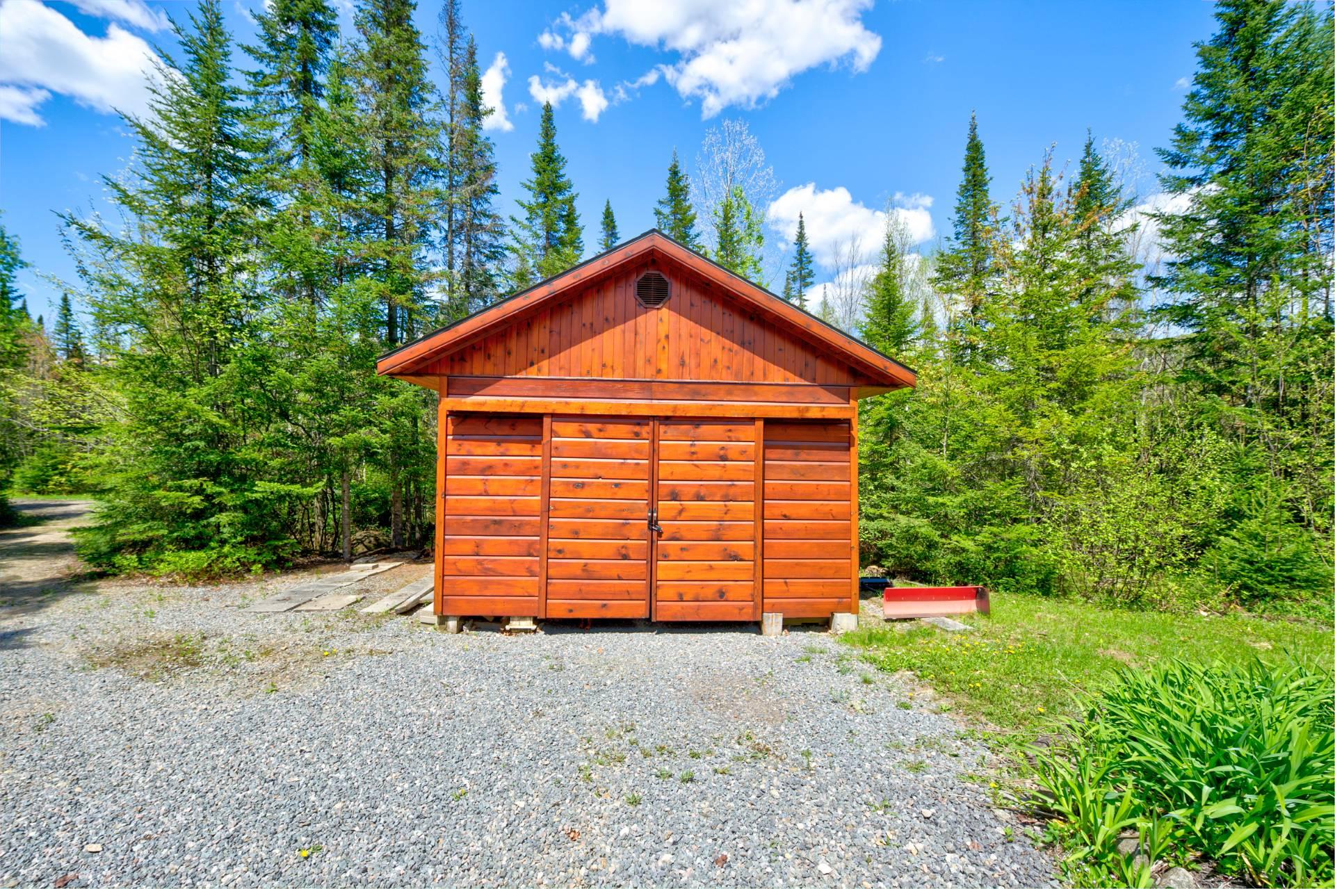 Photo - Garage