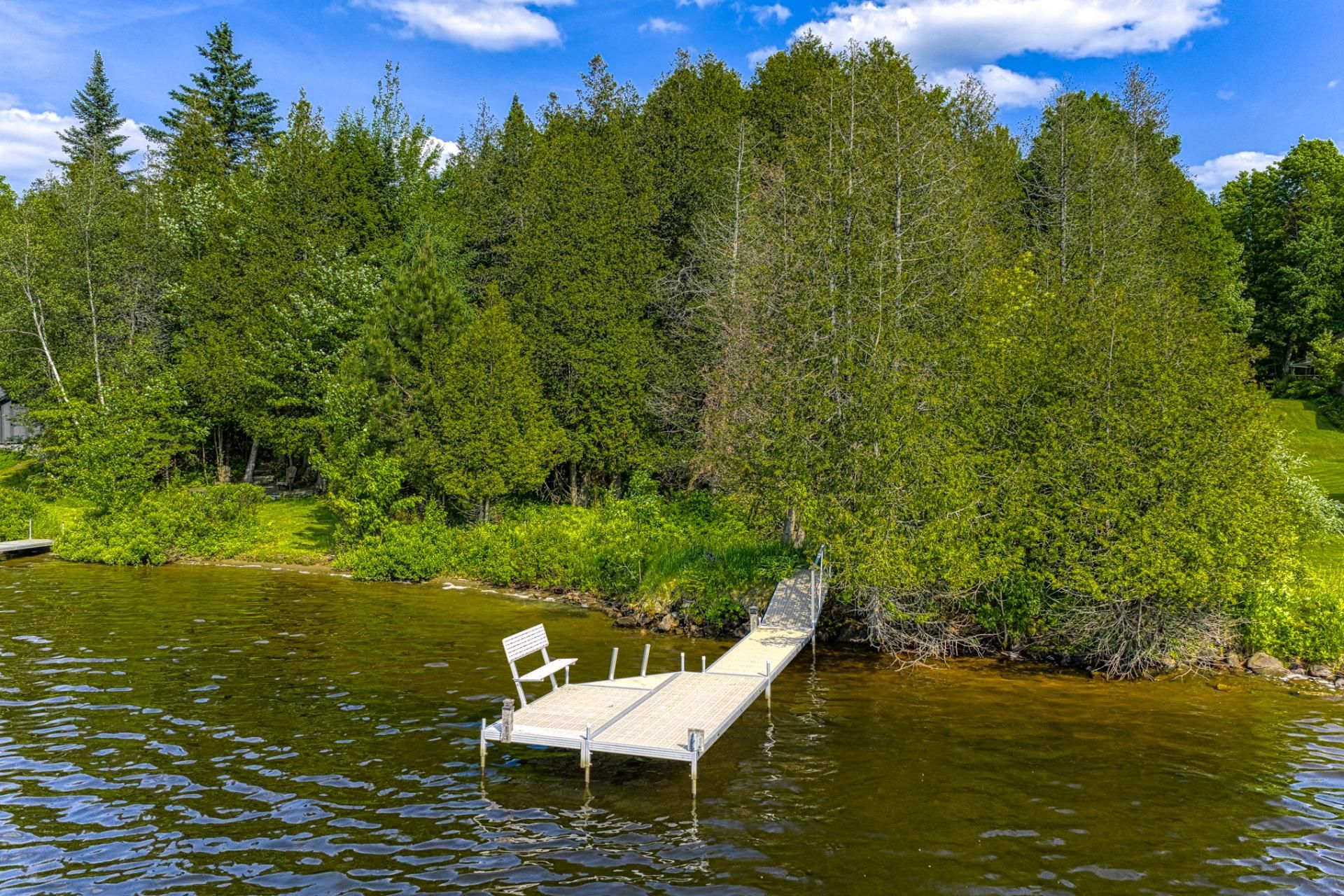 Accès au plan d'eau