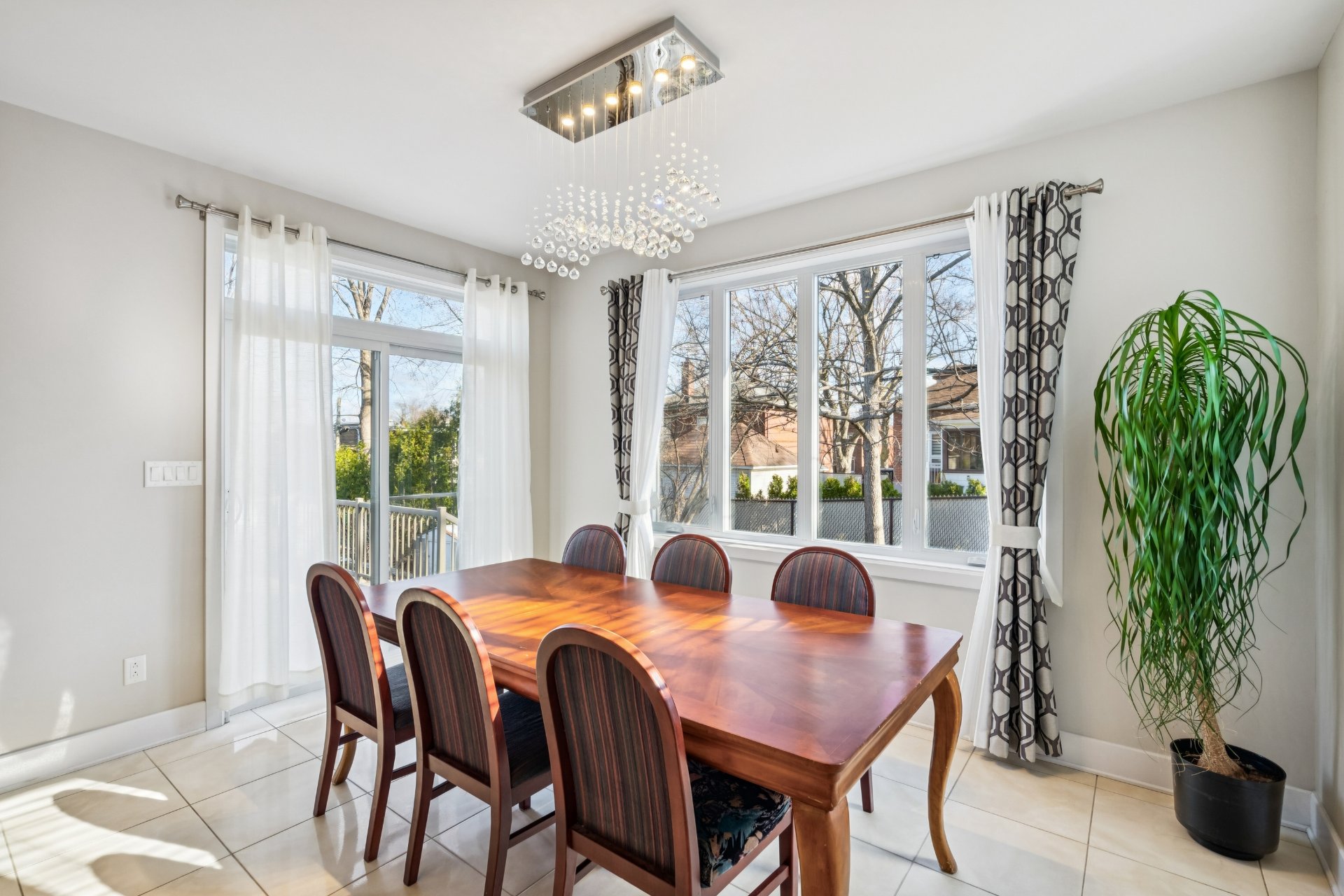 Photo - Salle à manger