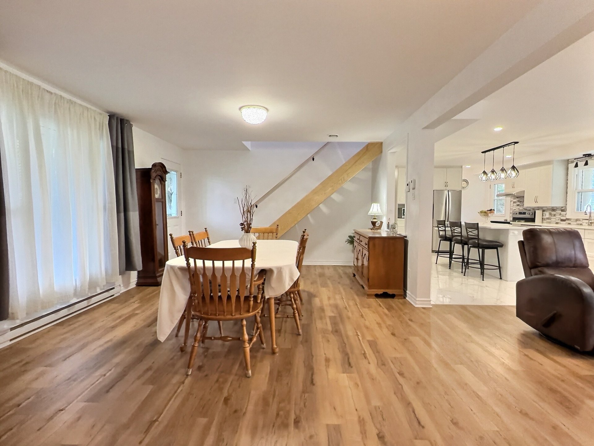 Photo - Salle à manger