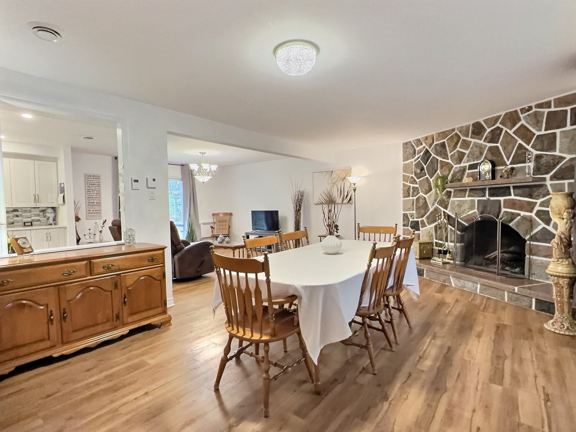 Photo - Salle à manger