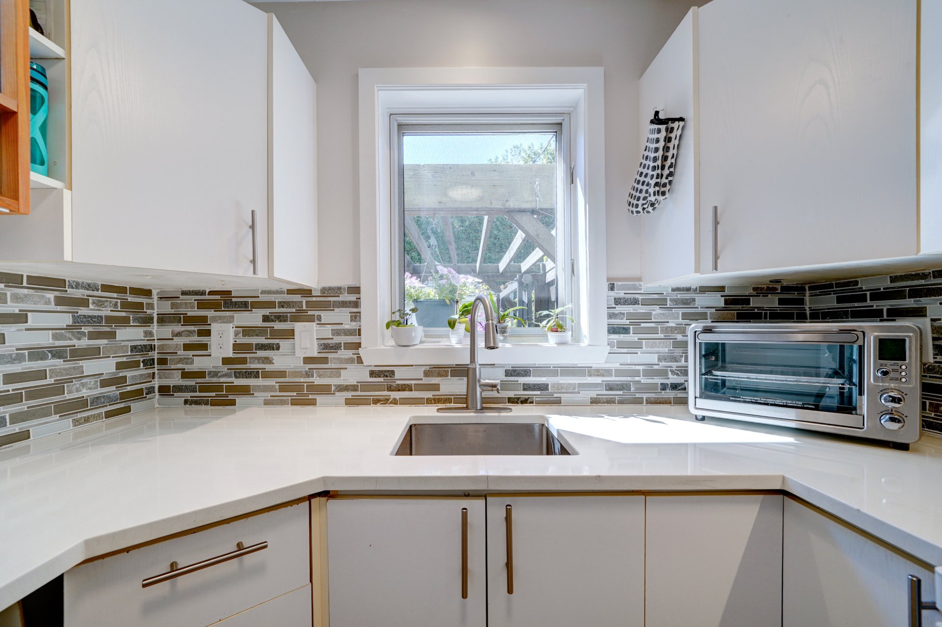 Photo - Kitchen