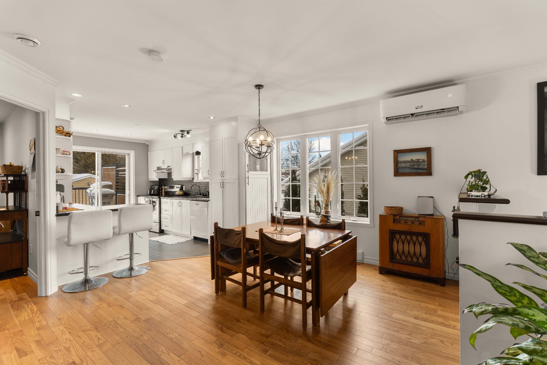 Photo - Salle à manger