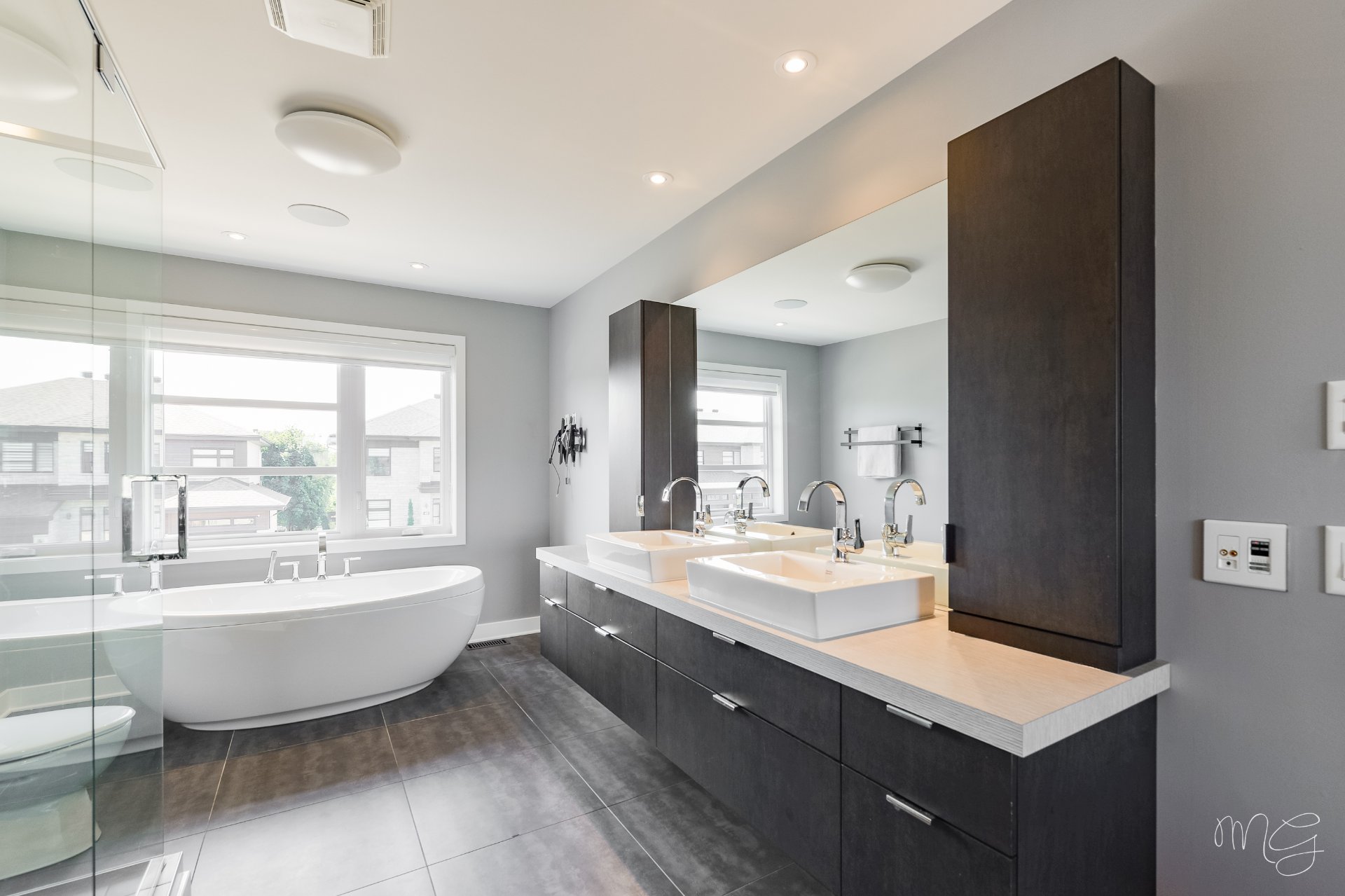 Salle de bains attenante à la CCP