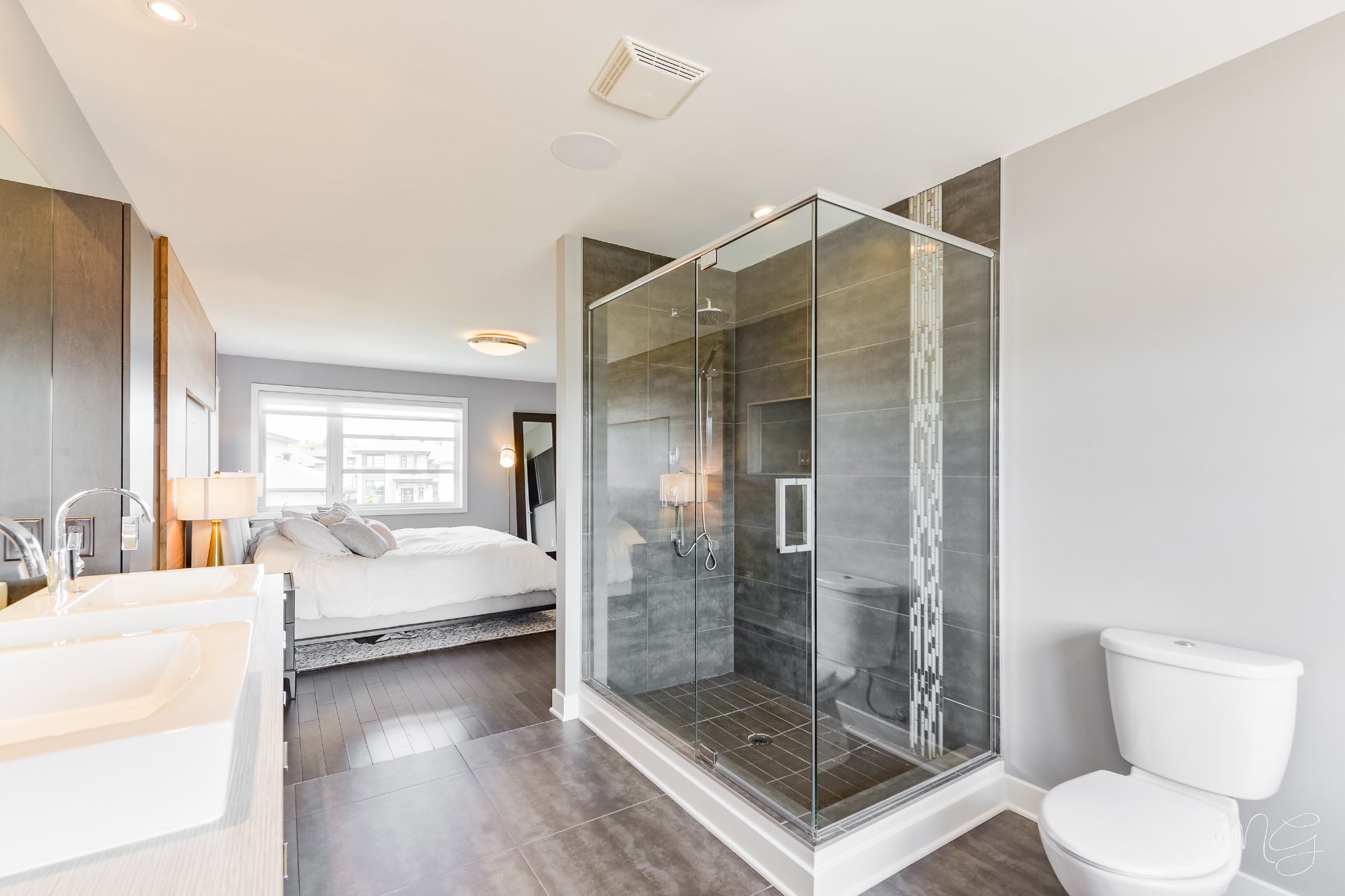 Salle de bains attenante à la CCP