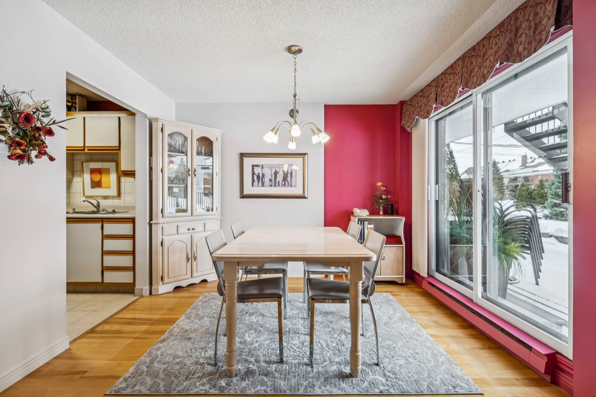 Photo - Salle à manger