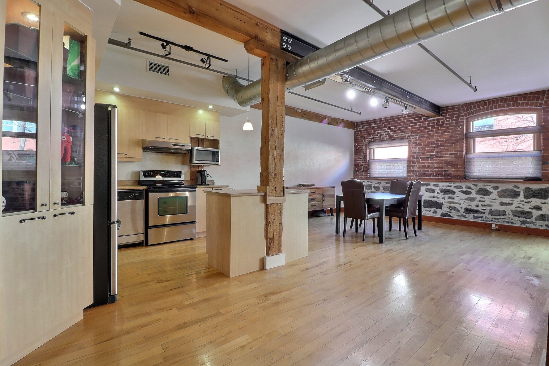 Photo - Kitchen