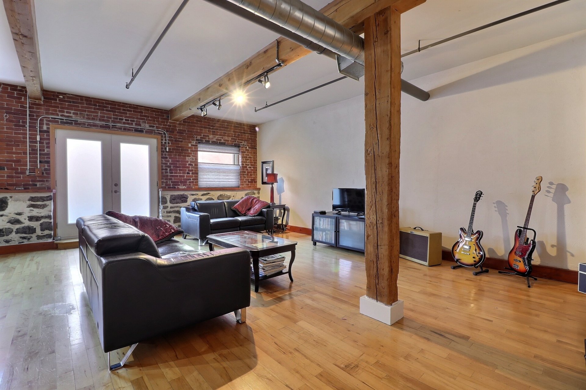 Photo - Living room