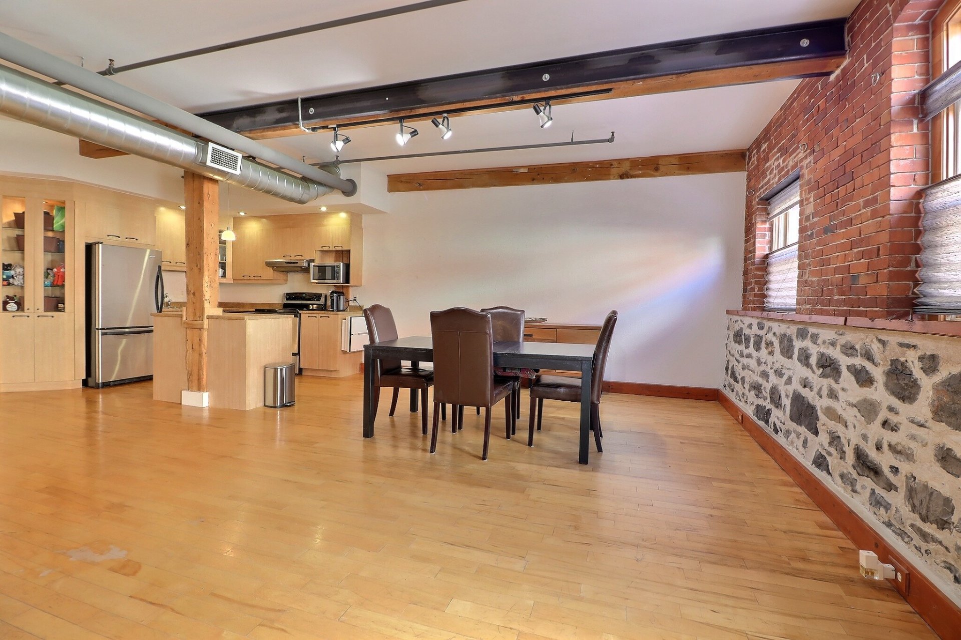 Photo - Dining room