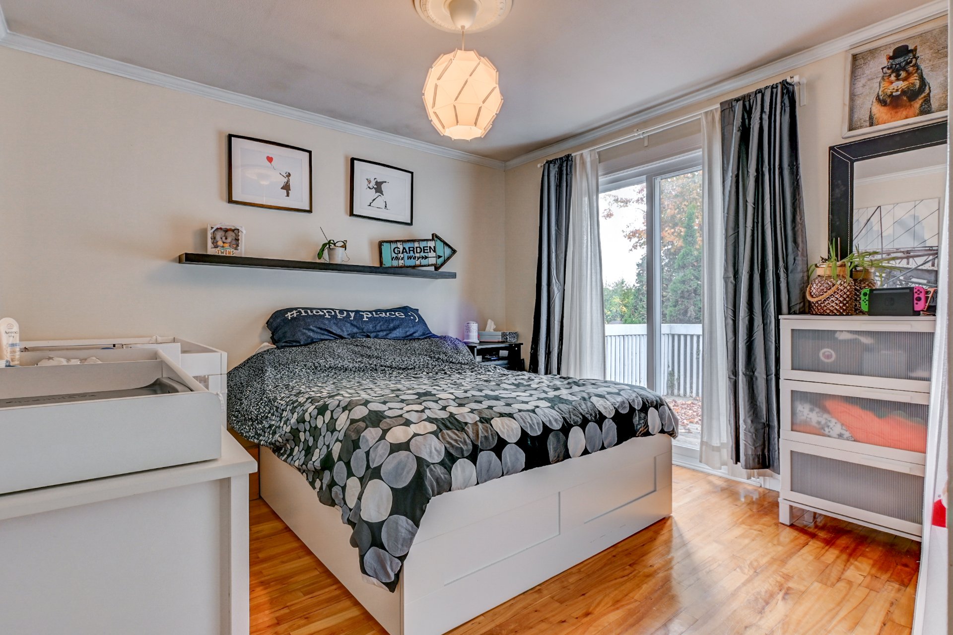 Primary bedroom