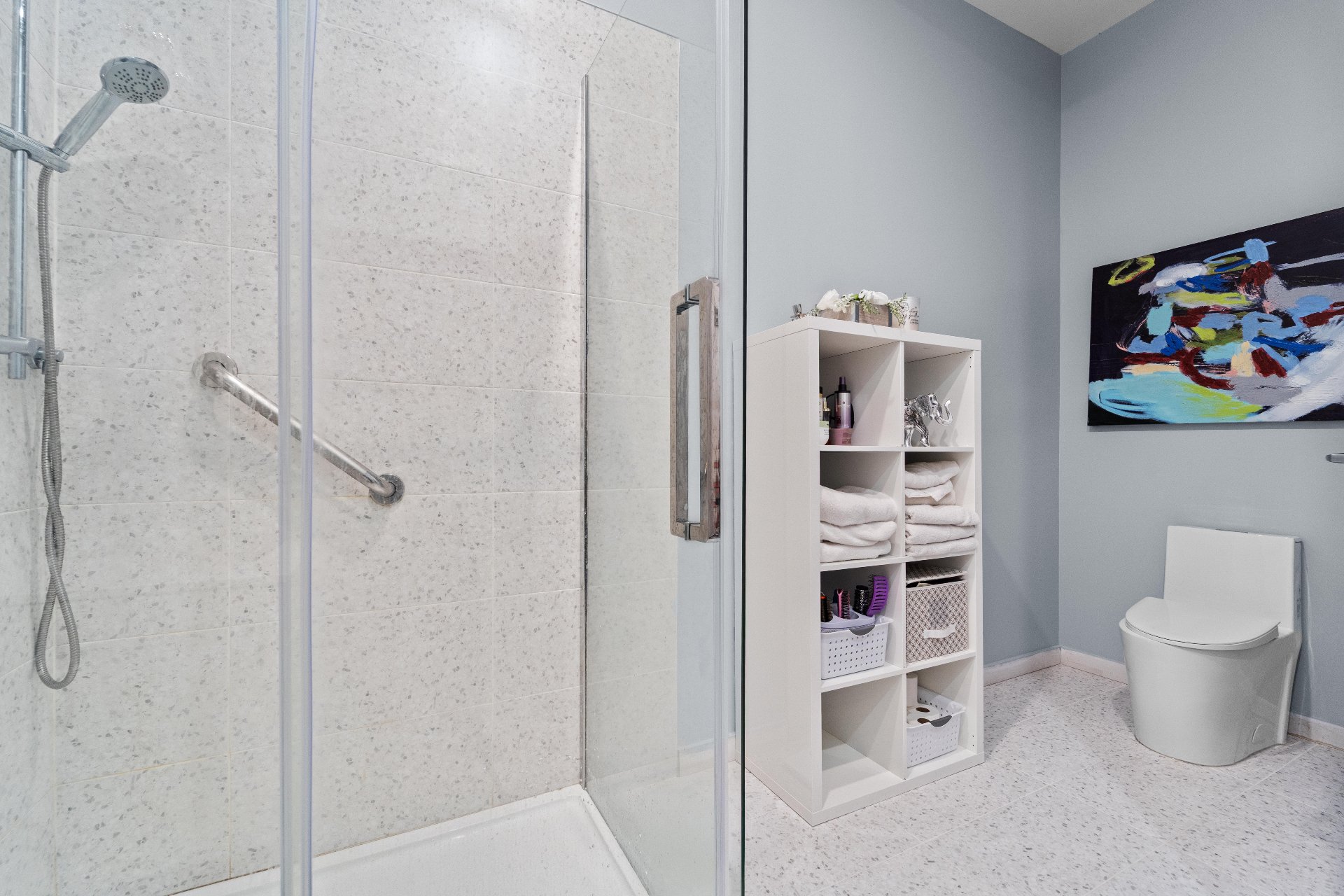 Photo - Salle de bains attenante à la CCP