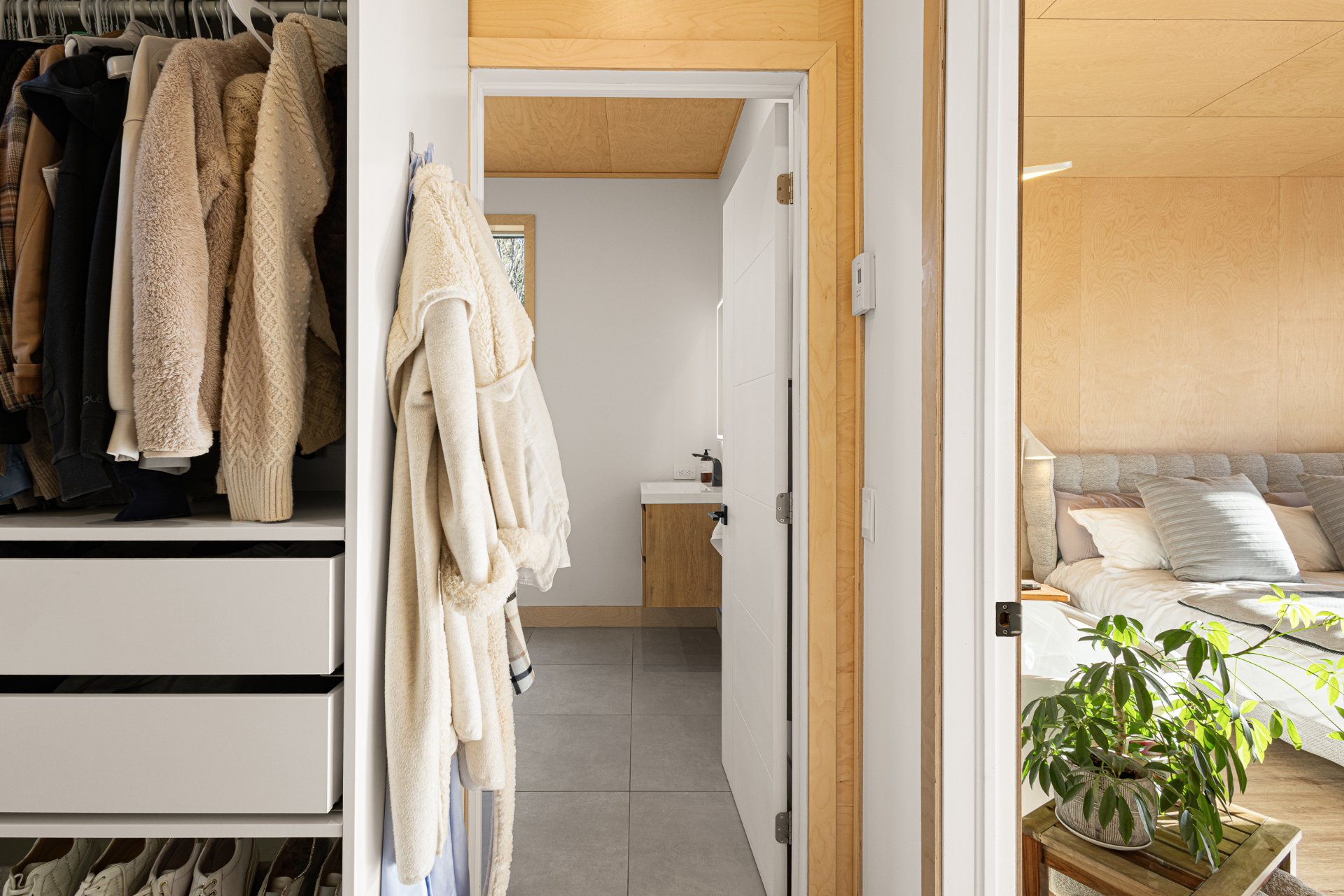 Walk-in closet