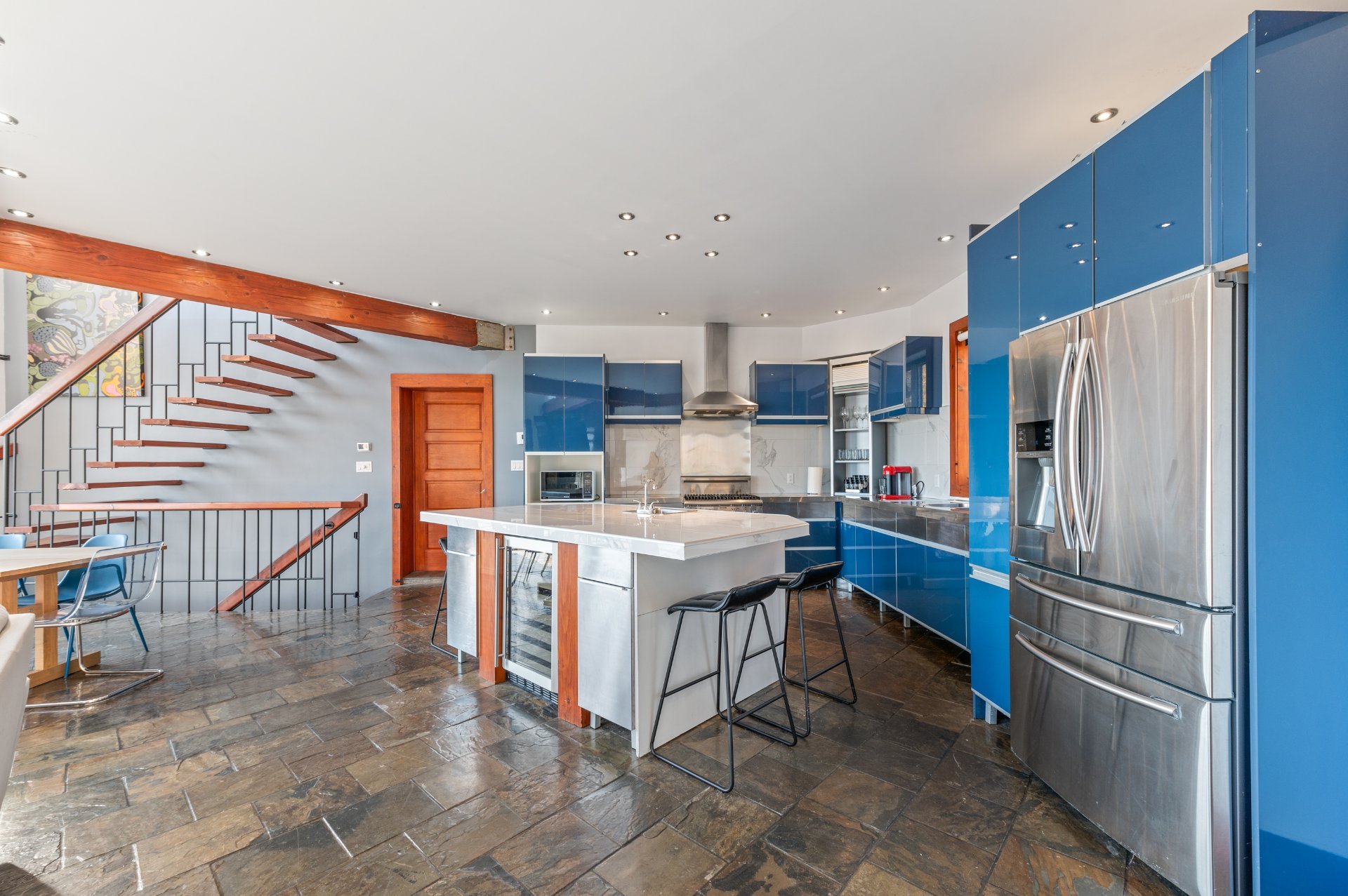 Photo - Kitchen