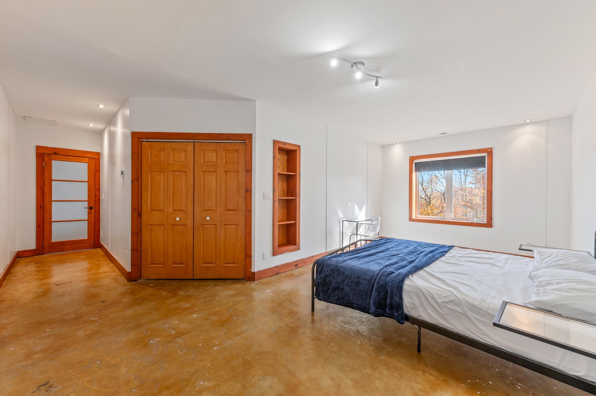 Photo - Bedroom