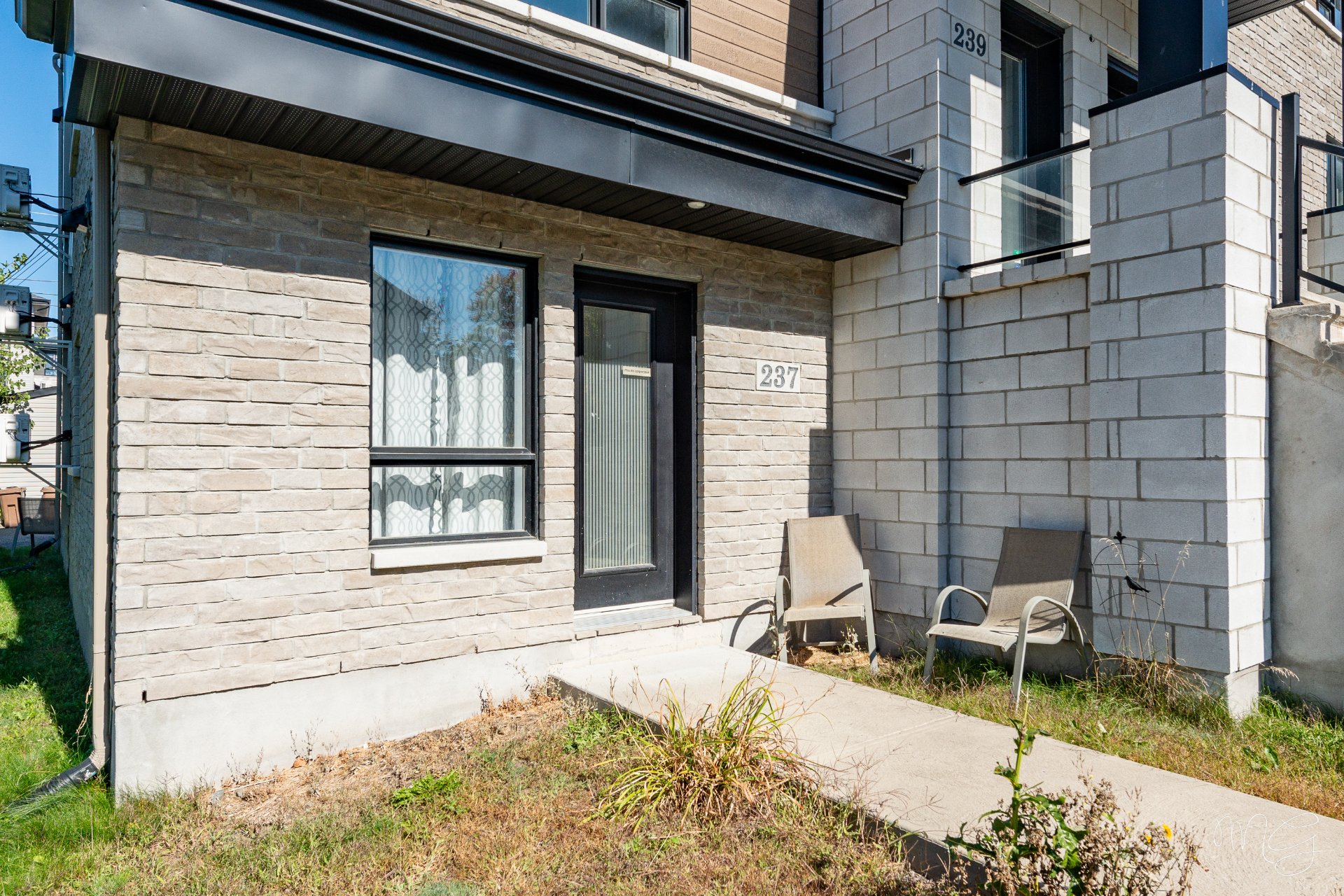 Photo - Entrée extérieure